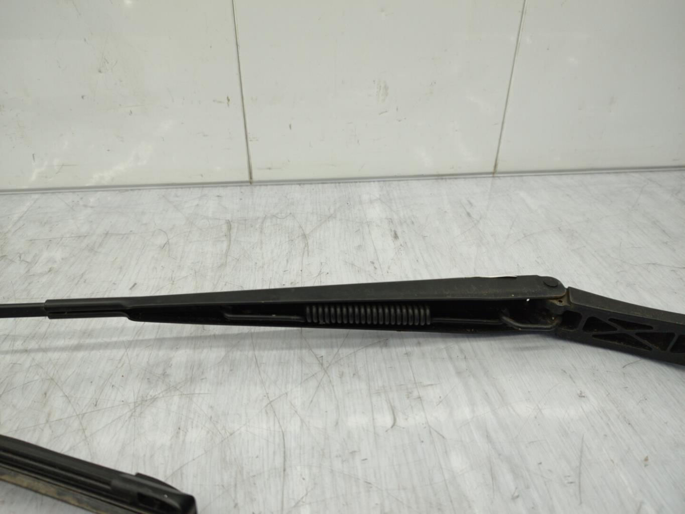 Braccio tergicristallo anteriore sinistro RENAULT LATITUDE Diésel - 1