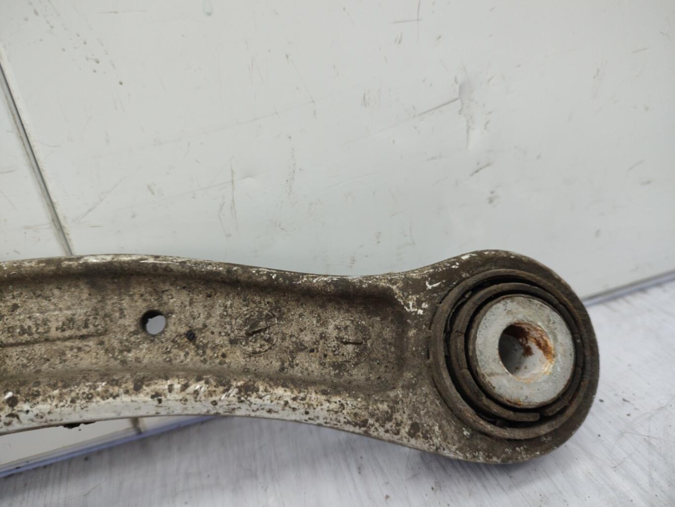 Braccio sospensione inferiore posteriore sinistro VOLKSWAGEN TOUAREG 1 PHASE 1 Diésel - 1