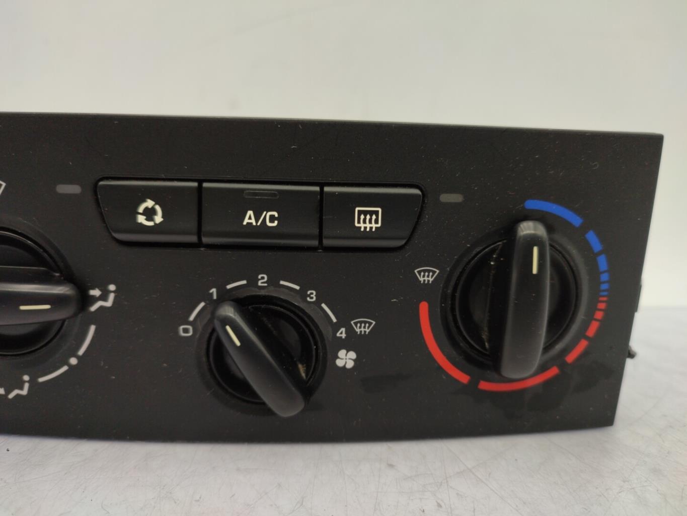 Commande chauffage PEUGEOT 207 PHASE 1 Diesel - 1