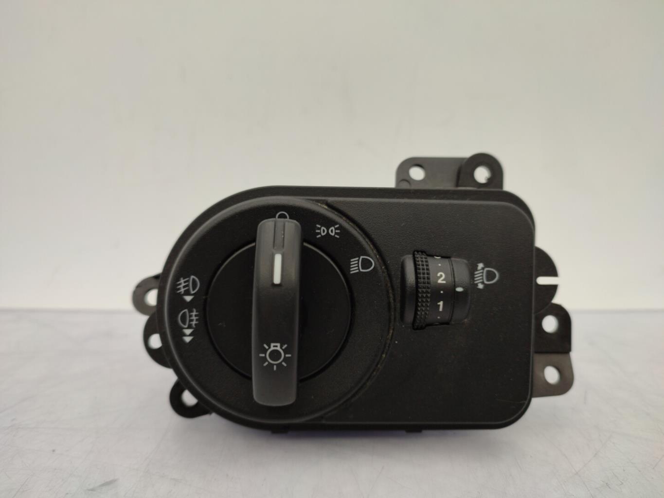 Commande de phare FORD FIESTA 5 PHASE 1 Essence - 1