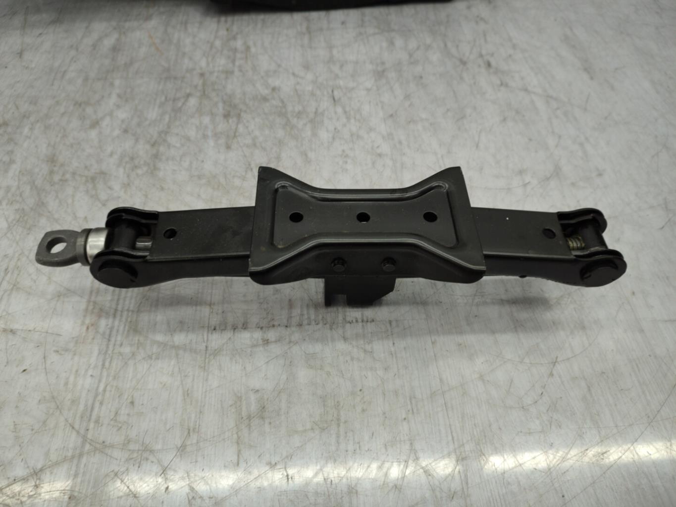 Cric (Ensemble depannage) NISSAN PULSAR Essence - 1