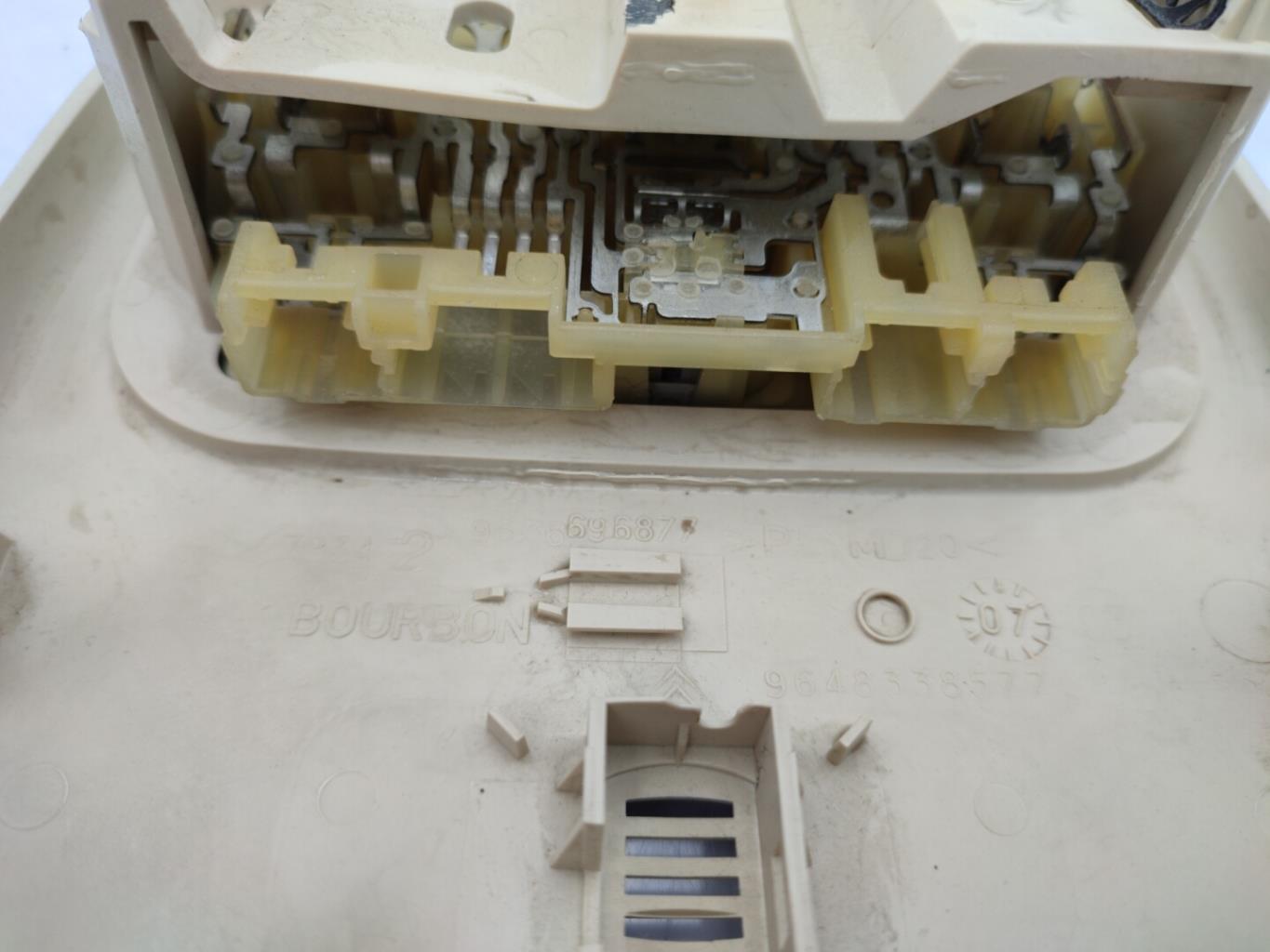 Eclairage de plafonnier CITROEN C4 1 PHASE 1 Essence - 1