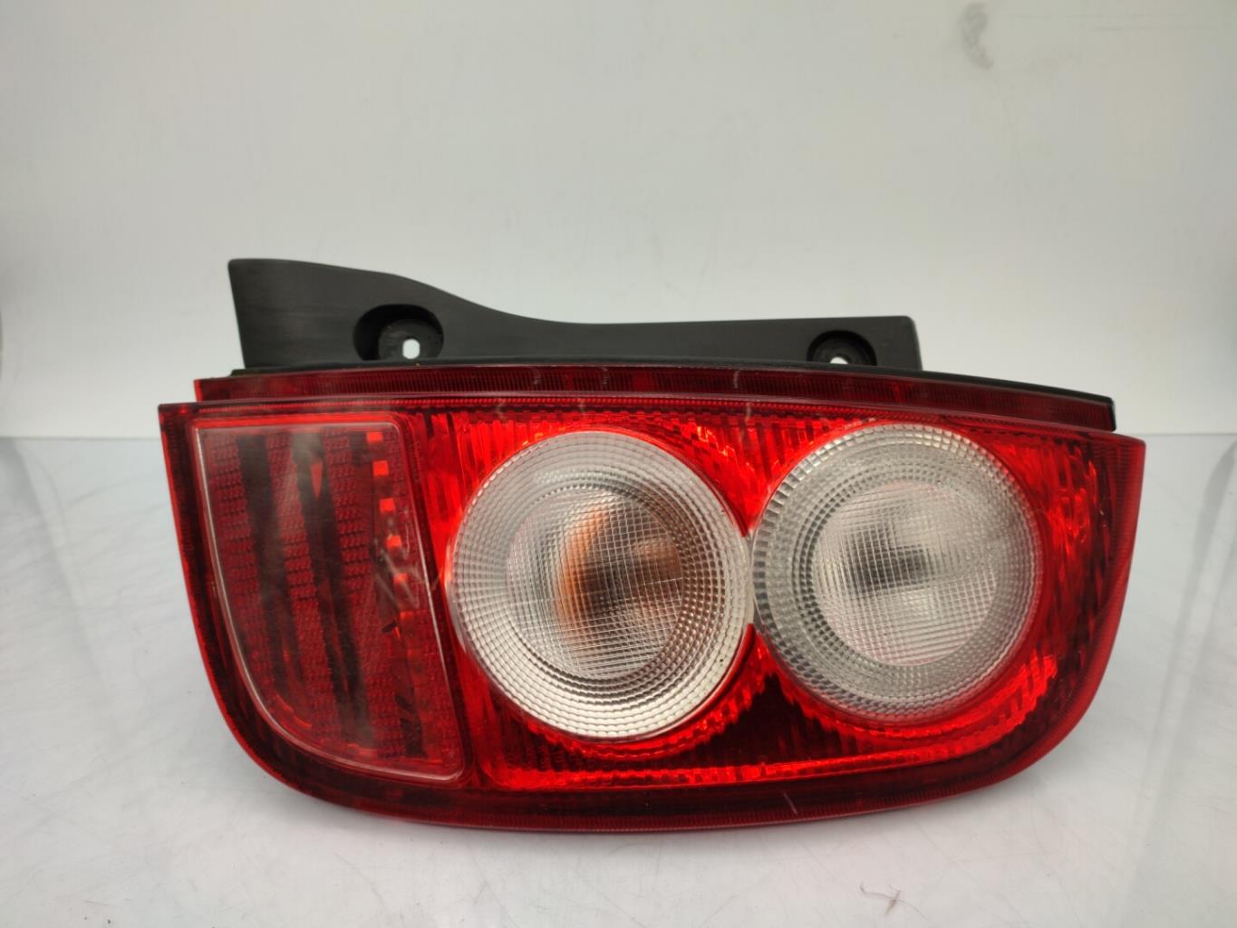 Fanale posteriore principale destro (luci) NISSAN MICRA 3 PHASE 1 Gasolina - 1