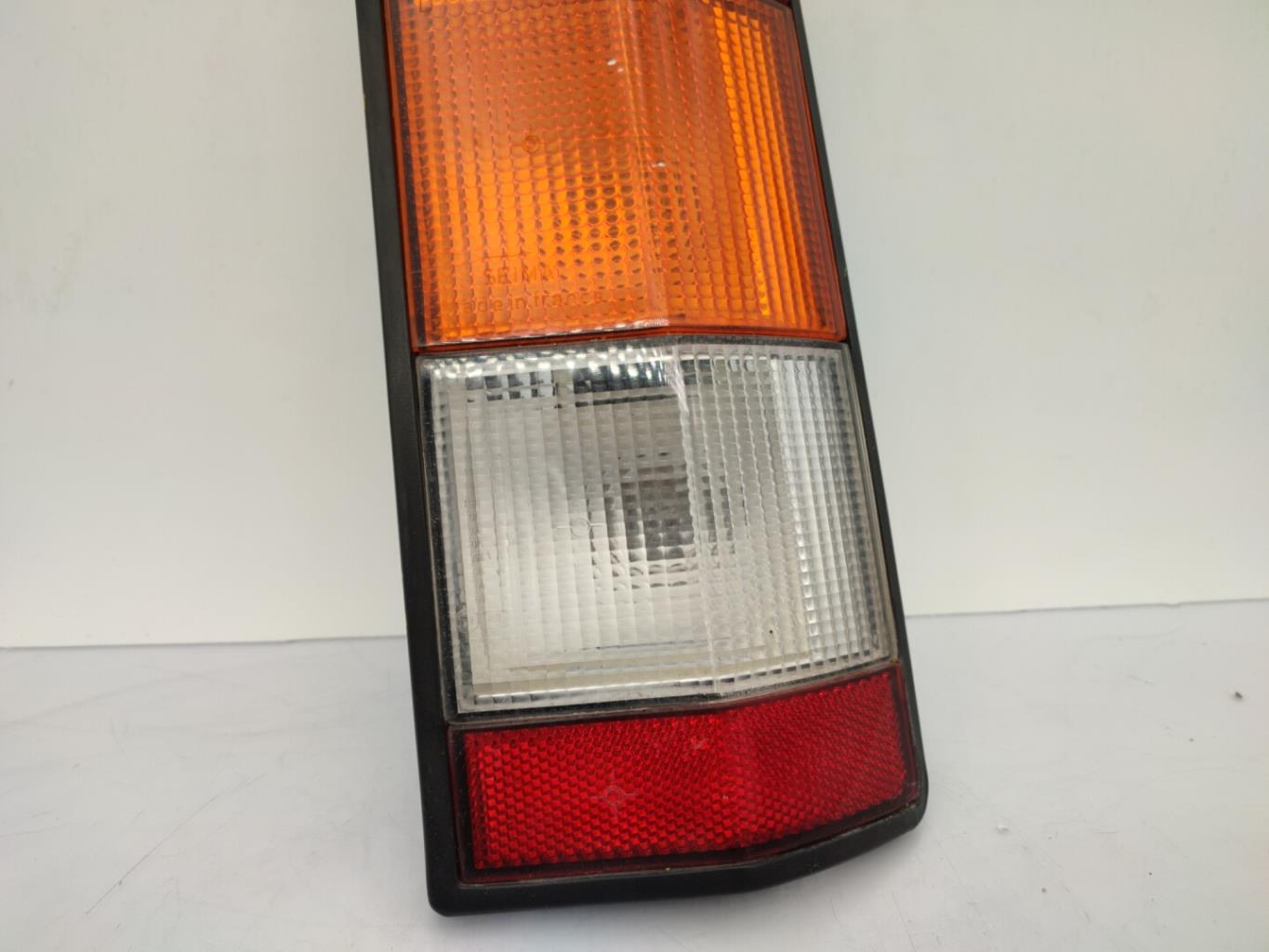 Fanale posteriore principale destro (luci) RENAULT EXPRESS PHASE 1 Gasolina - 1