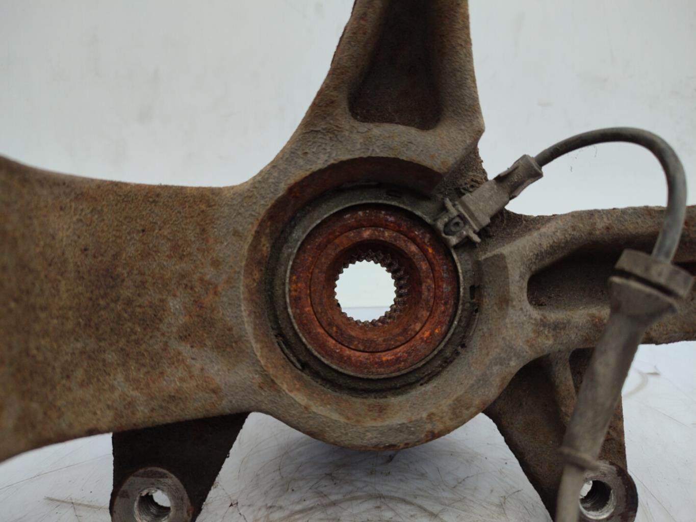 Fusee avant droit RENAULT MEGANE 2 PHASE 1 CABRIOLET Diesel - 1