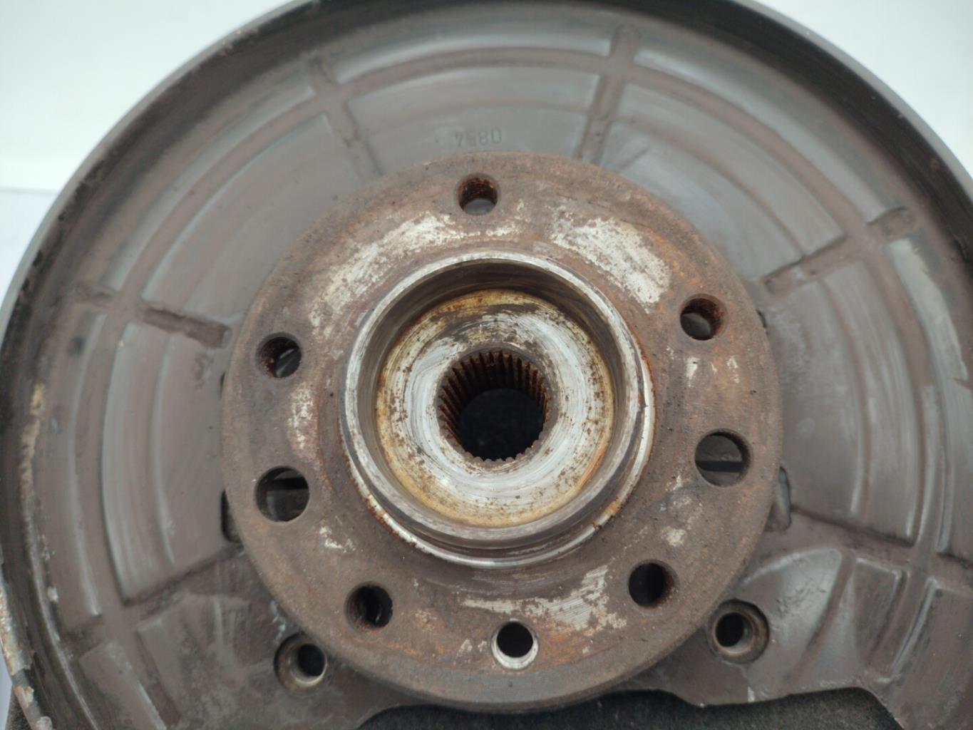 Fusee avant droit OPEL MERIVA B PHASE 1 Essence - 1