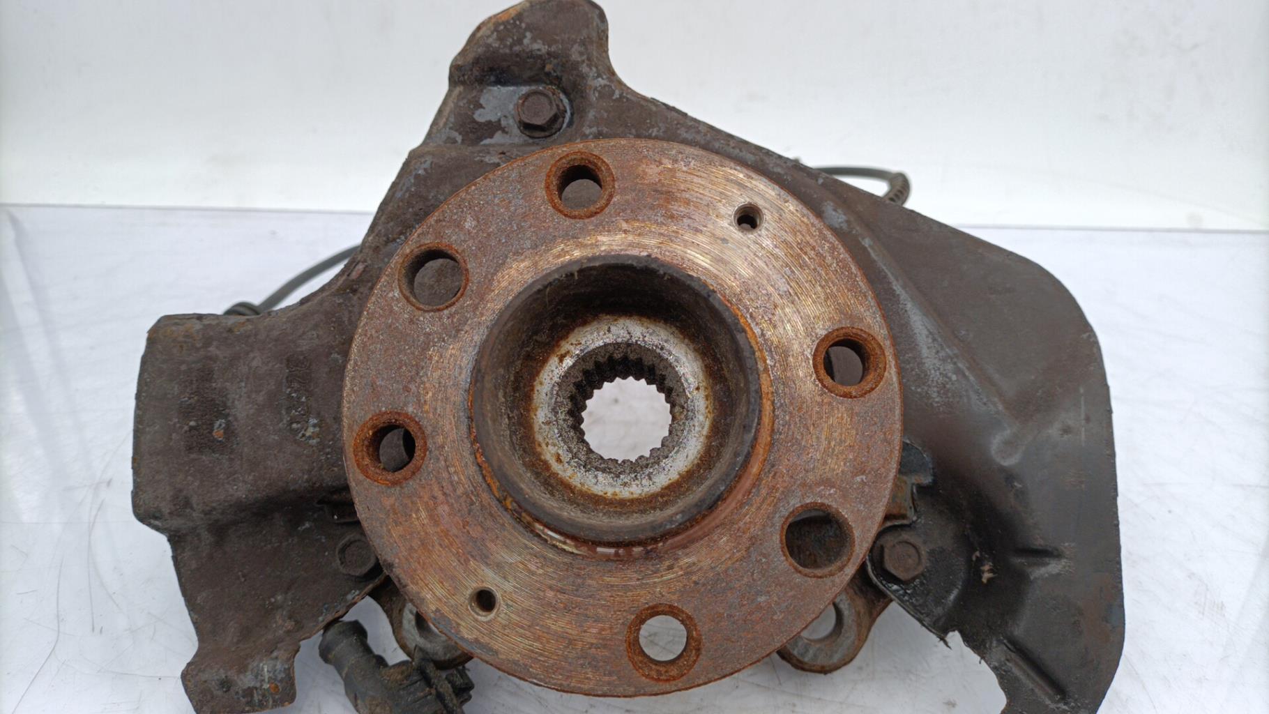 Fusee avant droit OPEL CORSA D PHASE 1 Essence - 1
