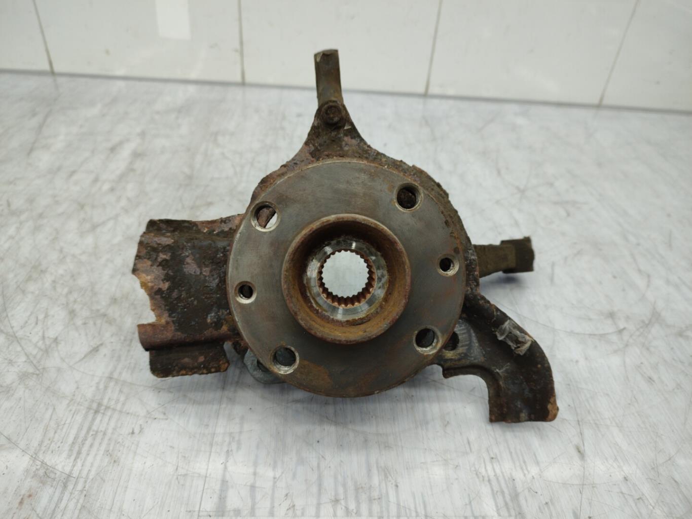 Fusee avant droit ALFA ROMEO 155 Diesel - 1