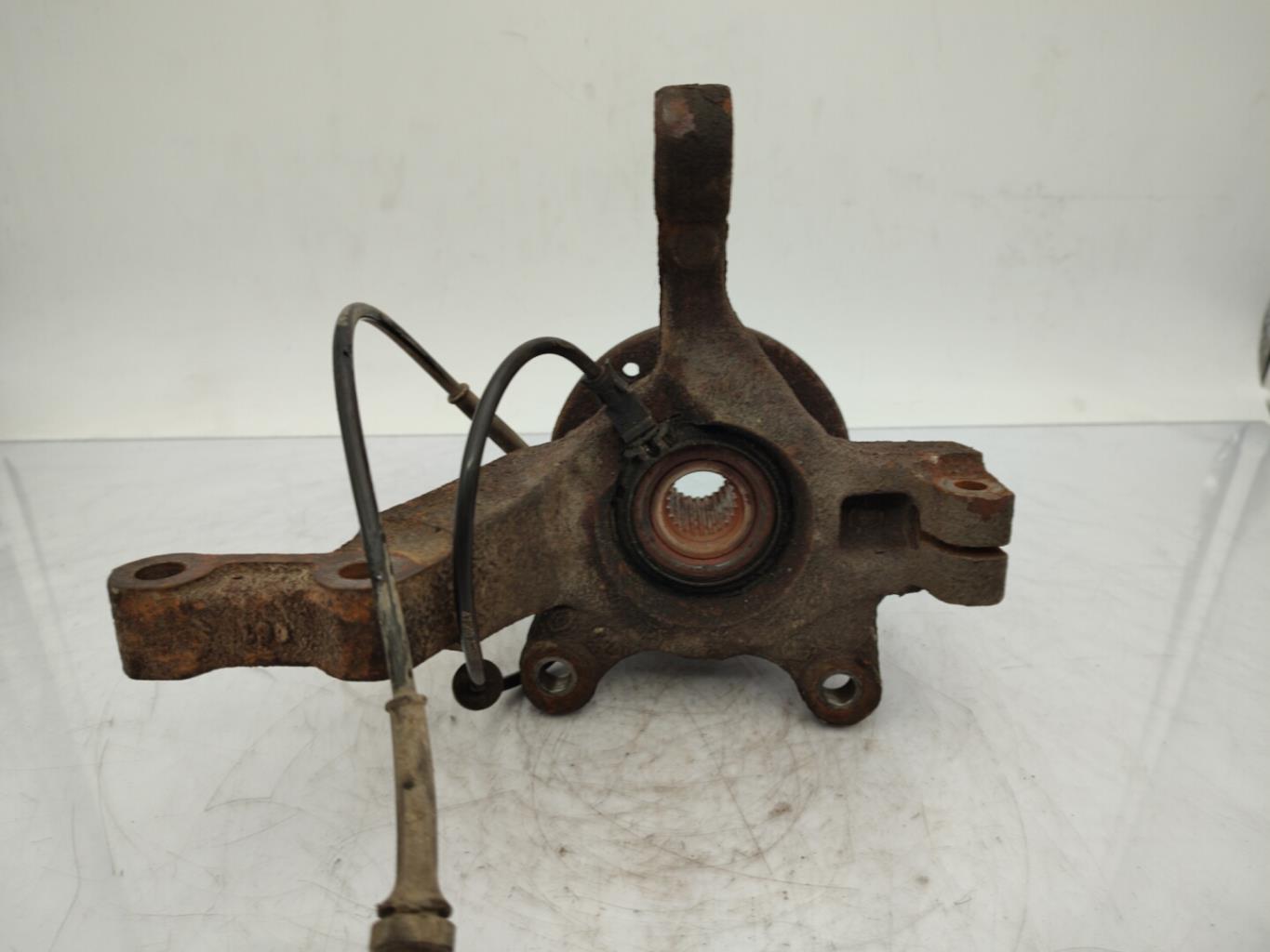 Fusee avant droit NISSAN MICRA 3 PHASE 1 Essence - 1