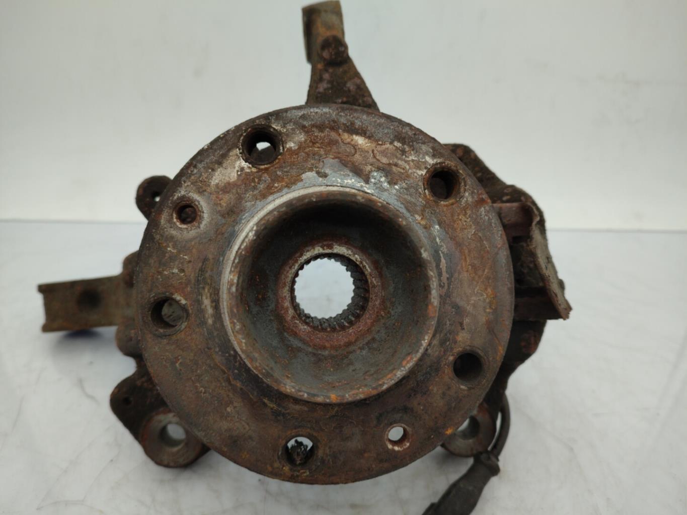 Fusee avant gauche RENAULT MEGANE 3 PHASE 1 Diesel - 1