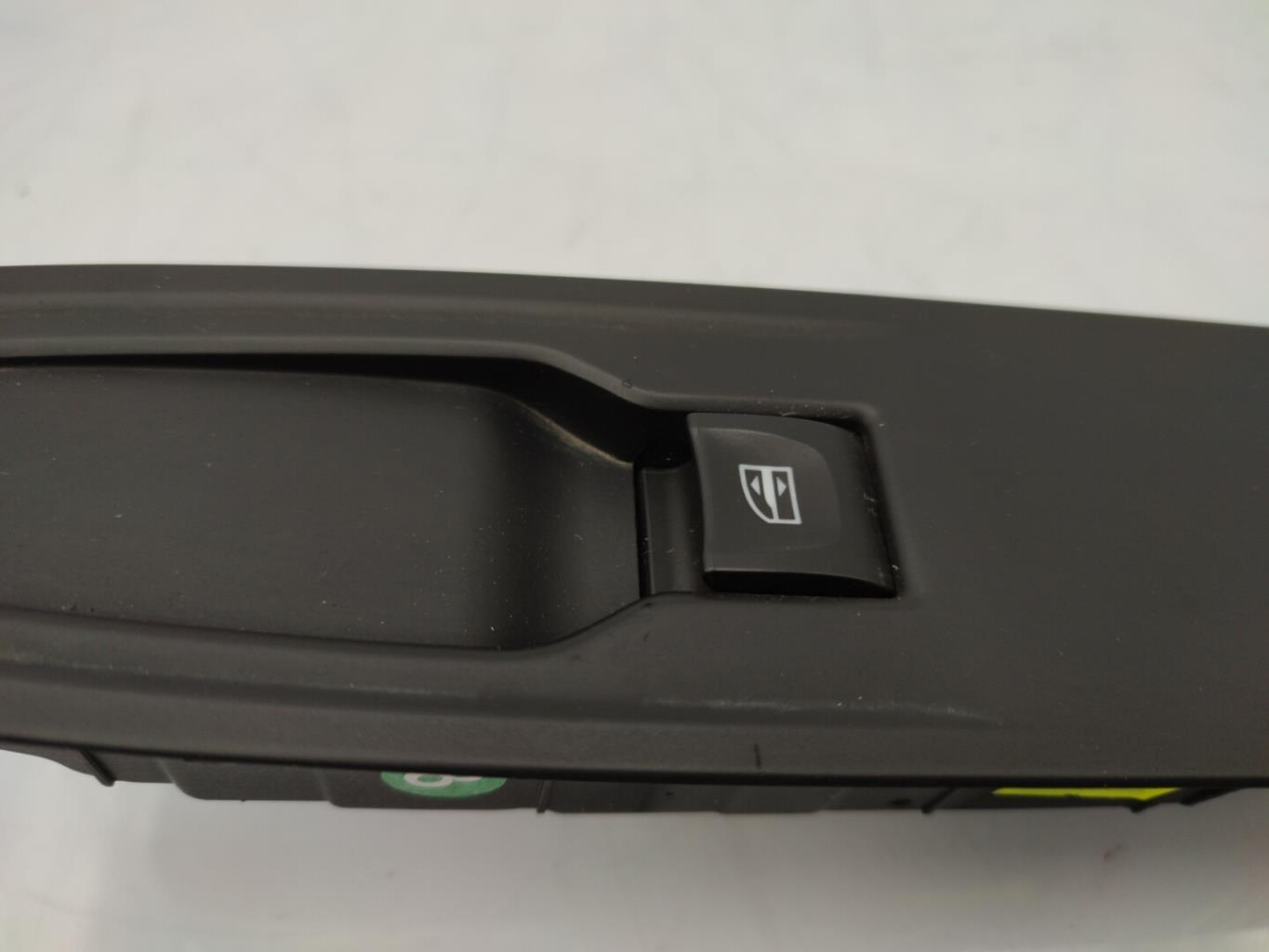 Interruttore lavacristalli anteriore destro RENAULT CLIO 4 PHASE 2  - 1