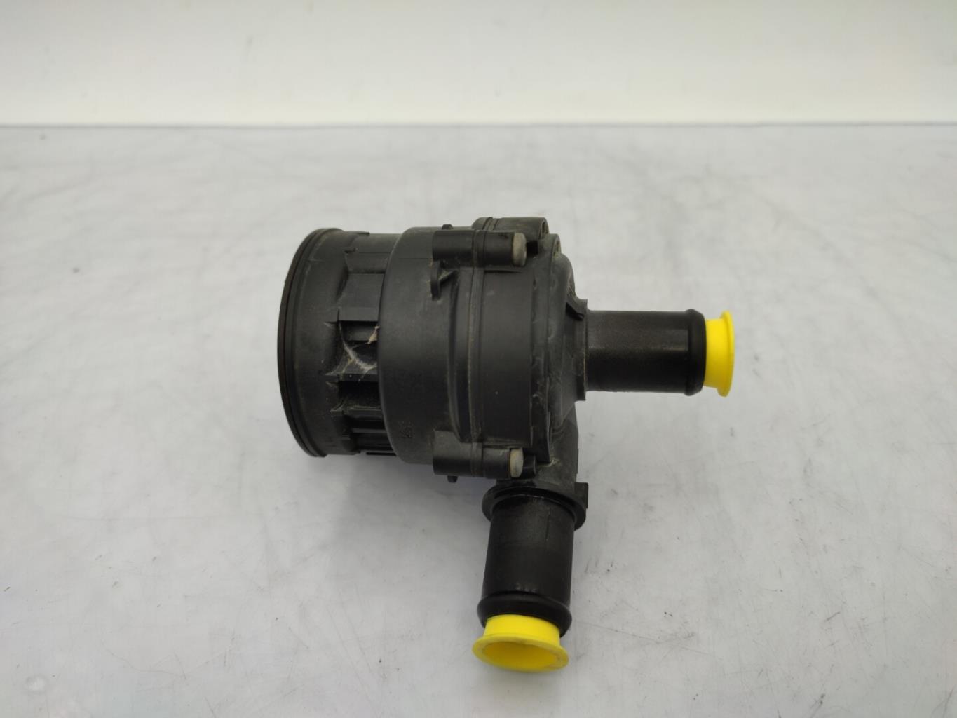 Pompe à eau RENAULT LATITUDE Diesel - 1