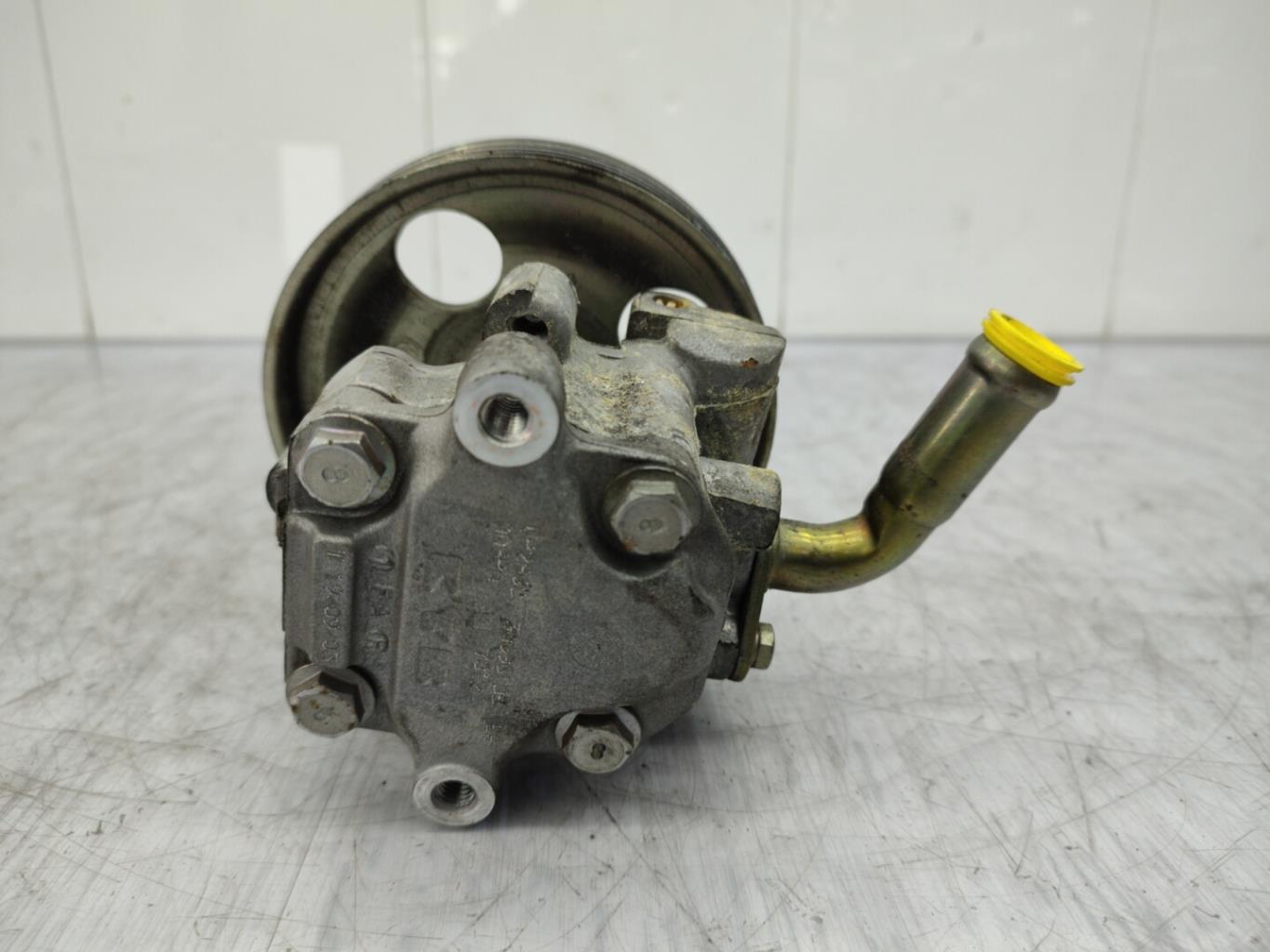 Pompe de direction FORD FIESTA 5 PHASE 1 Diesel - 1
