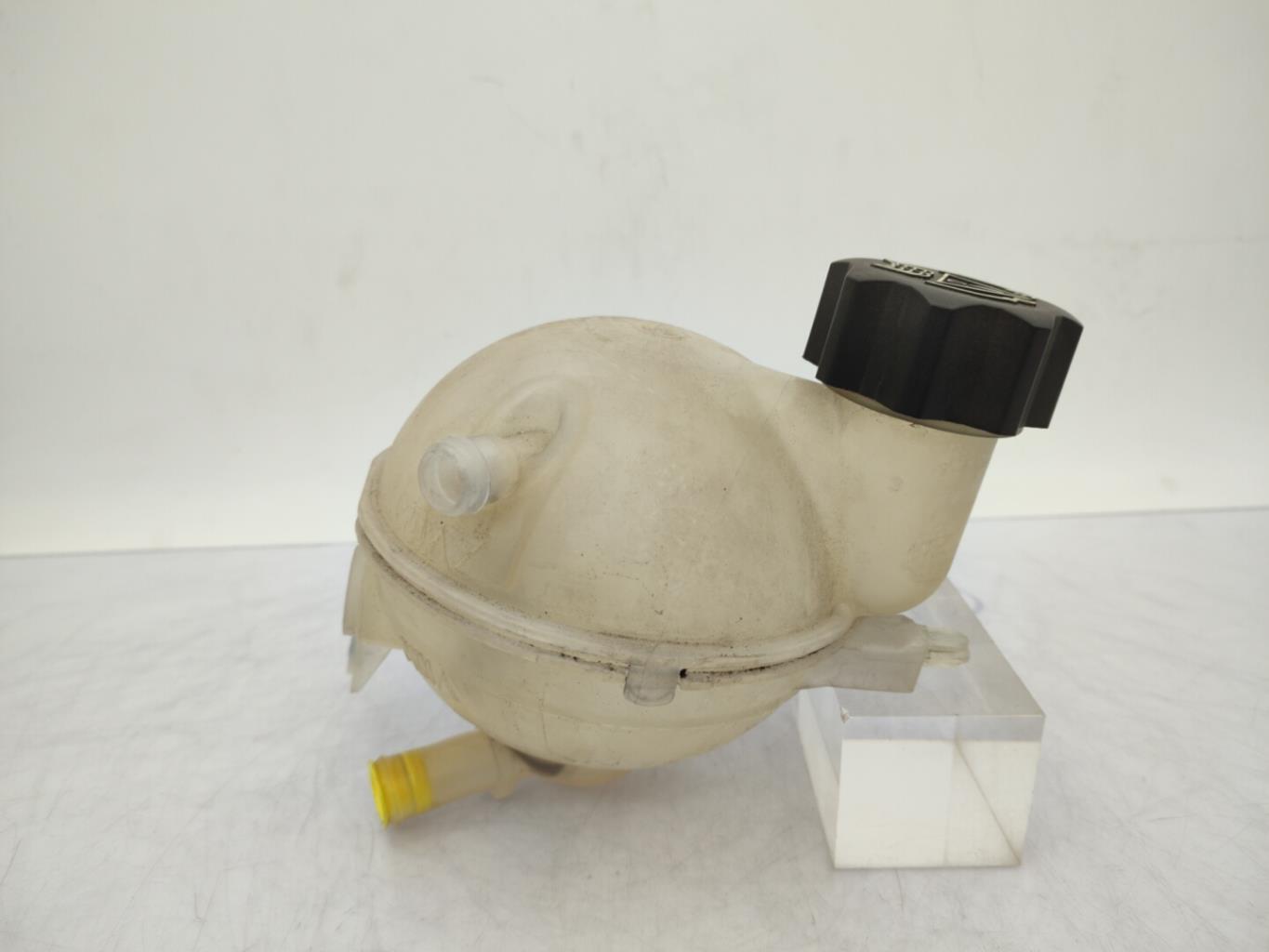 Vase d'expansion CITROEN C4 1 PHASE 1 Essence - 1