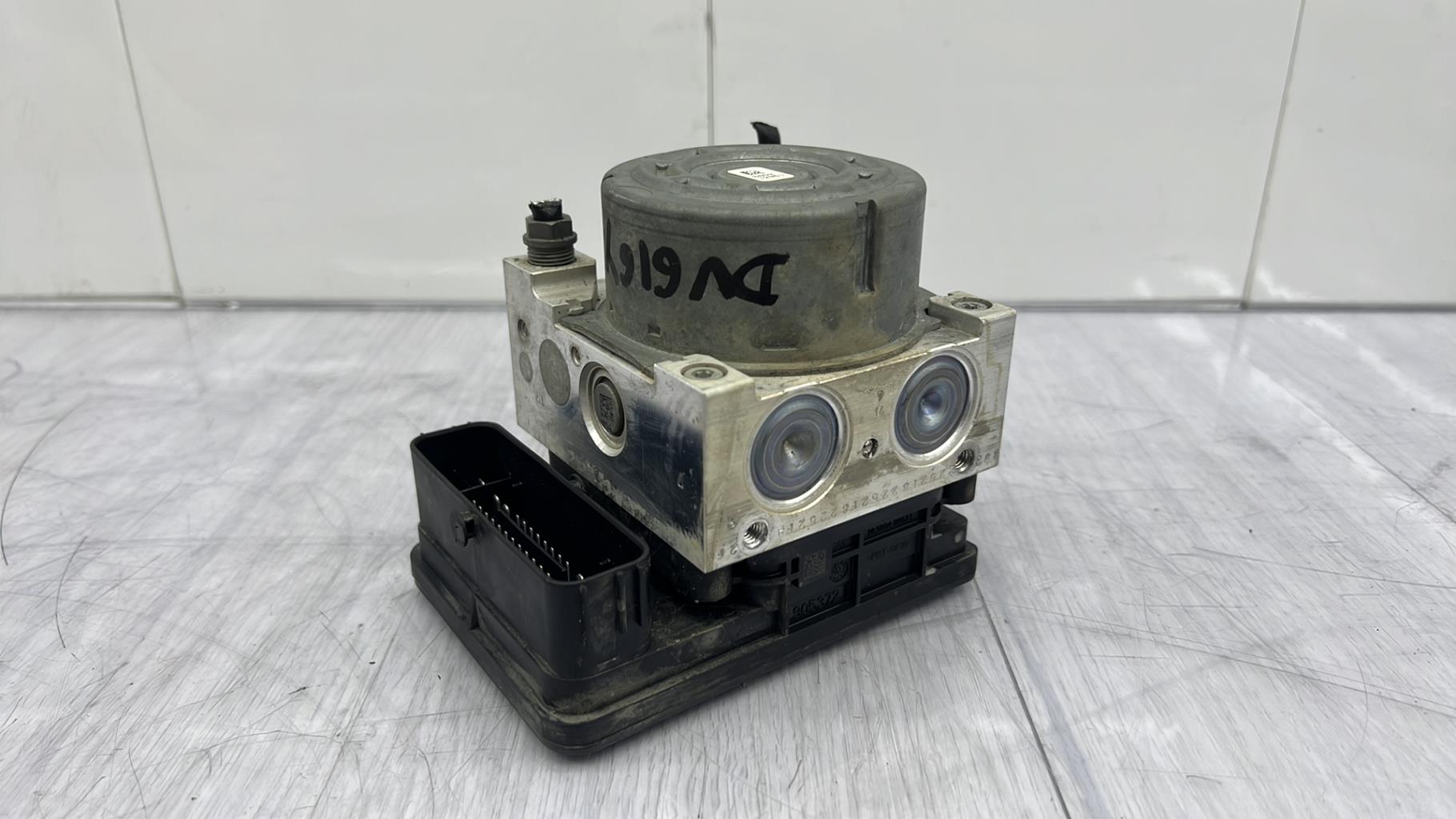 Blocco ABS (antibloccaggio freni) VOLKSWAGEN GOLF 7 PHASE 1 Diésel - 1
