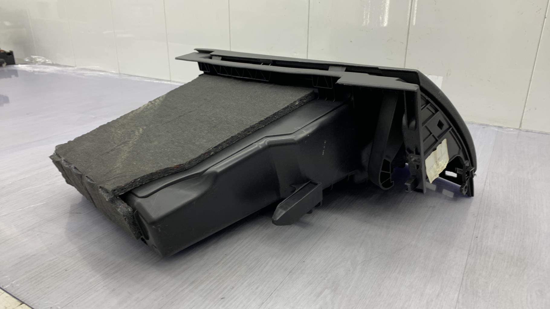 Boite a gants RENAULT MEGANE 3 PHASE 2 Diesel - 1