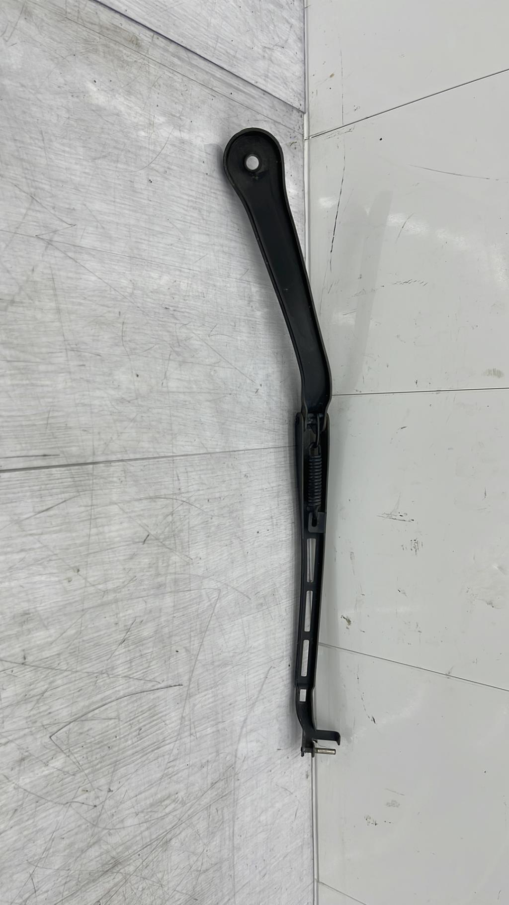 Braccio tergicristallo anteriore sinistro BMW SERIE 3 E91 TOURING PHASE 1 BREAK Diésel - 1