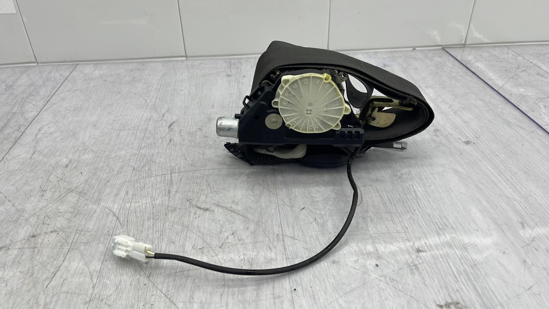 Ceinture avant gauche RENAULT MODUS PHASE 1 Diesel - 1