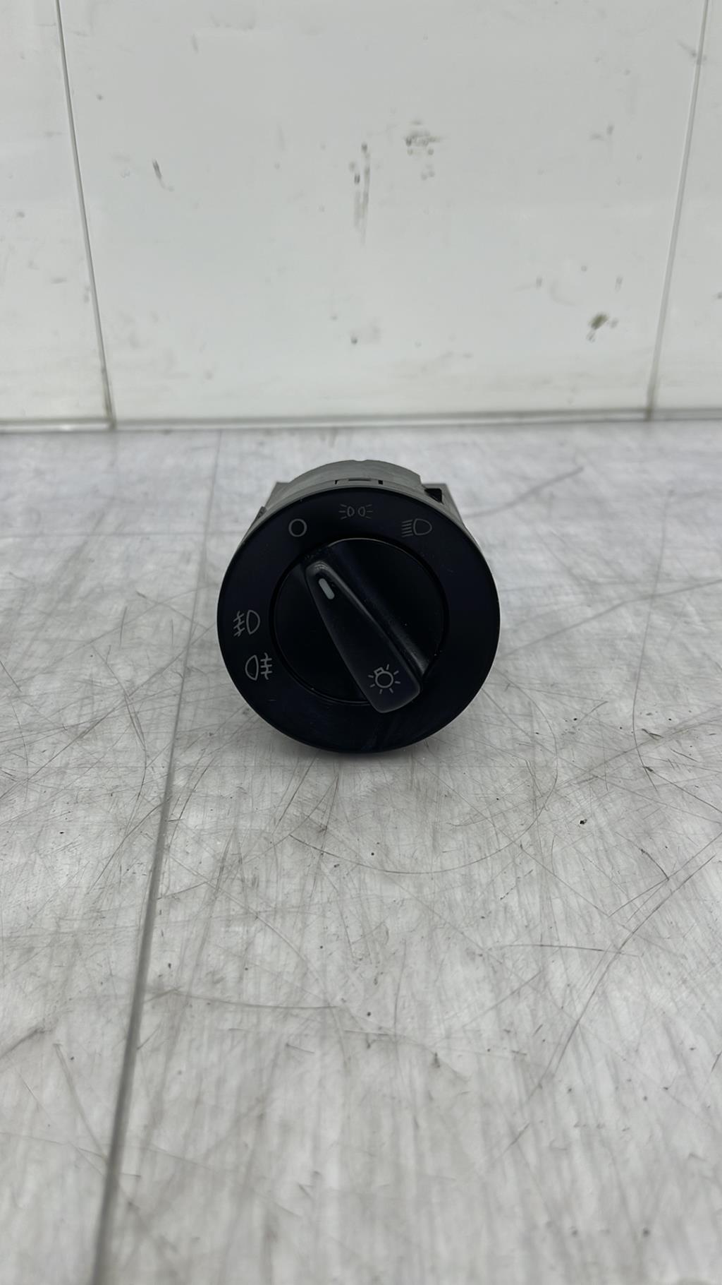 Commande de phare VOLKSWAGEN GOLF 4 Diesel - 1