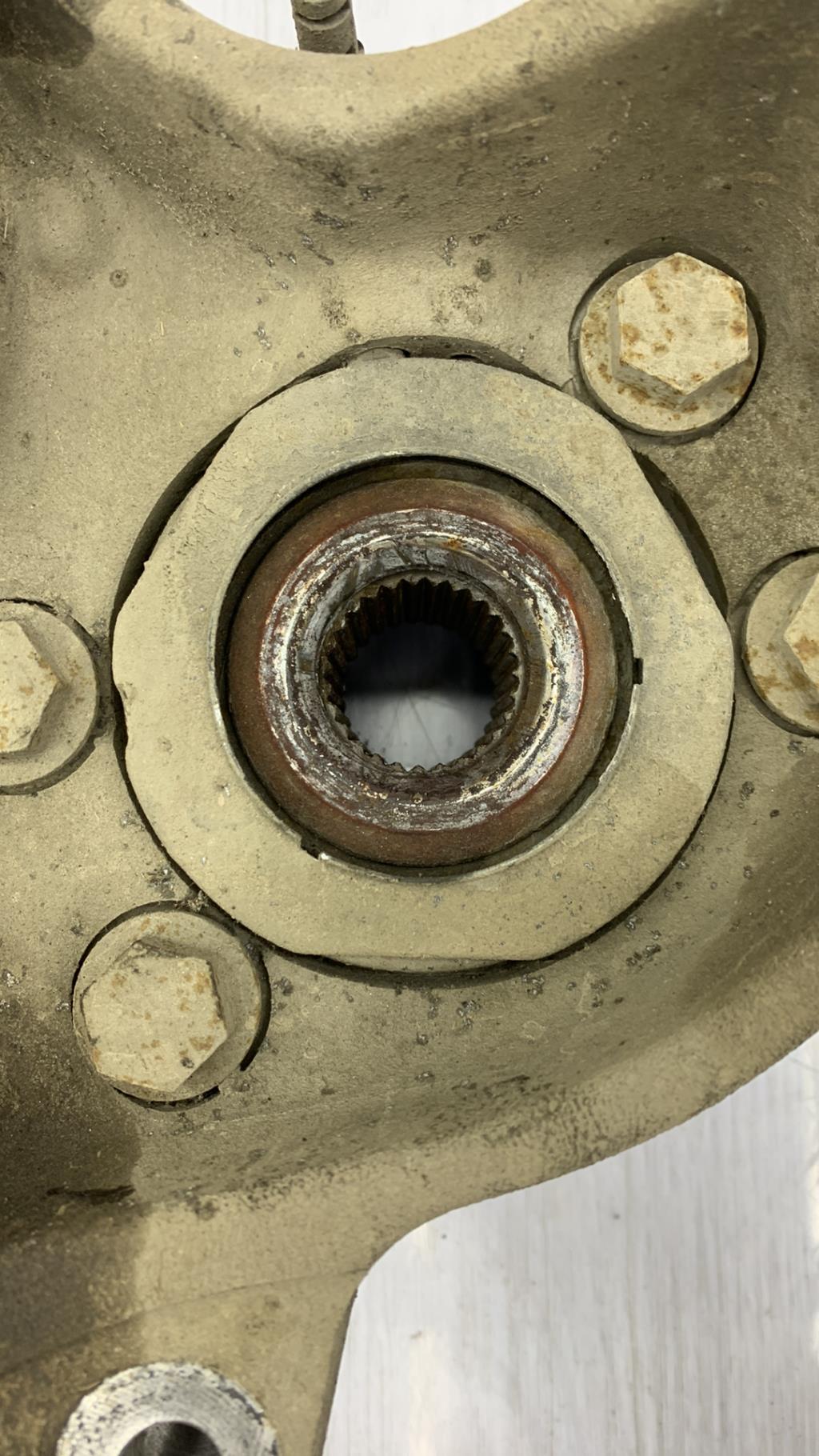 Fusee avant gauche RENAULT LAGUNA 3 PHASE 2 BREAK Diesel - 1