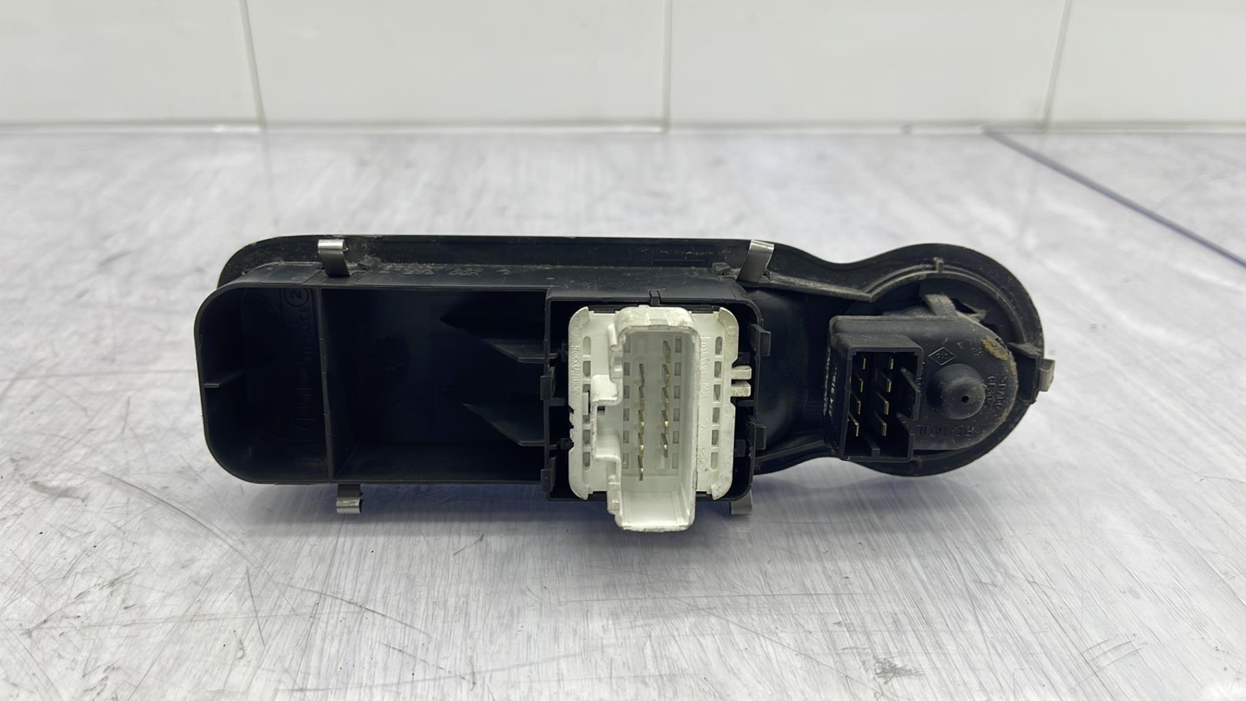 Interruttore lavacristalli anteriore sinistro RENAULT MODUS PHASE 1 Diésel - 1