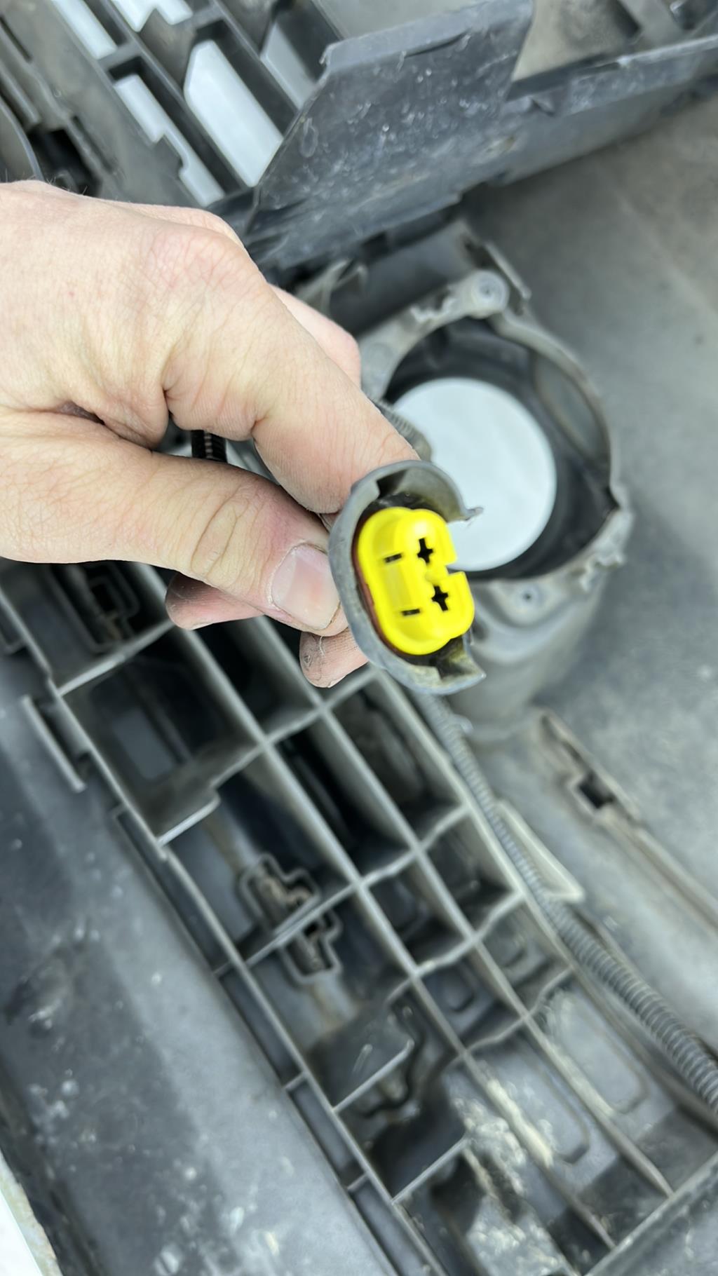 Paraurti anteriore RENAULT MEGANE 2 PHASE 1 Gasolina - 1