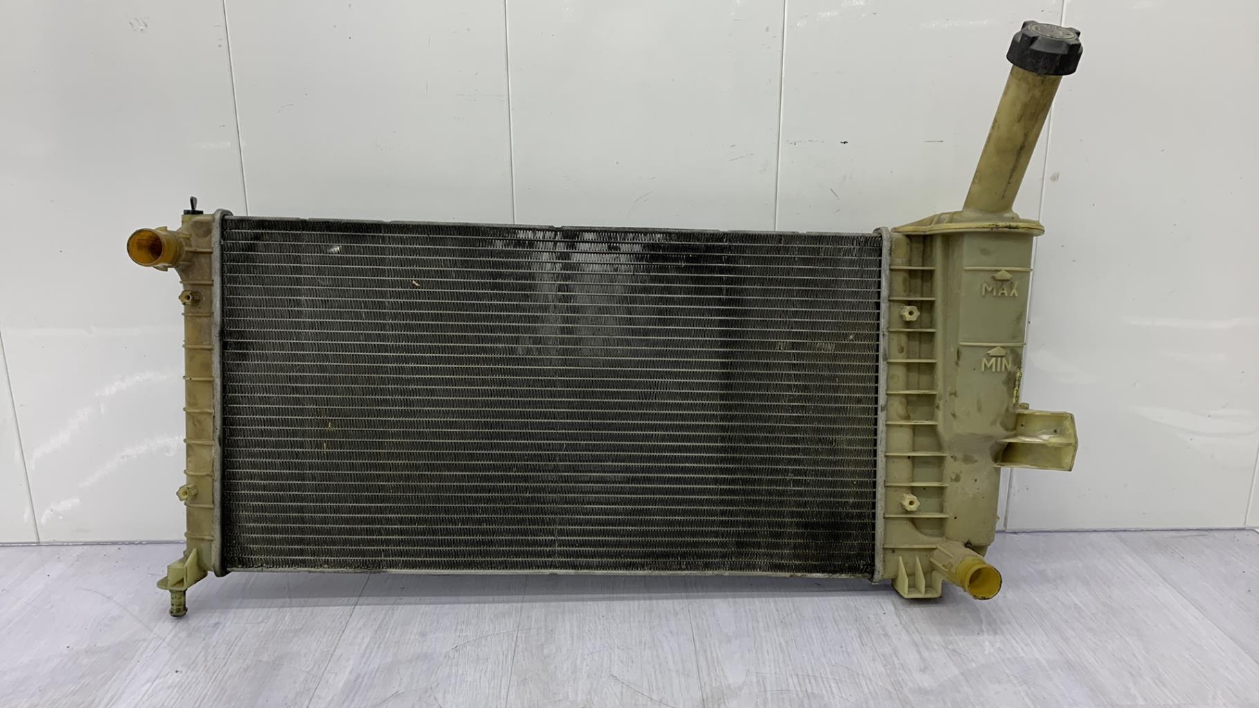Radiateur eau FIAT PUNTO 2 PHASE 1 Essence - 1