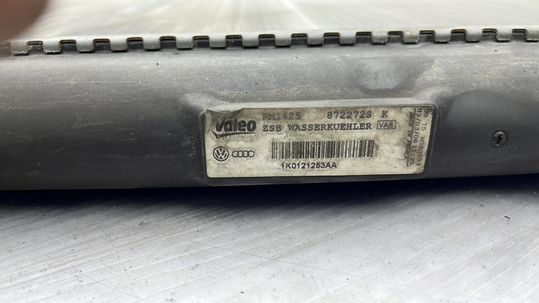 Radiateur eau VOLKSWAGEN GOLF 5 Diesel - 1
