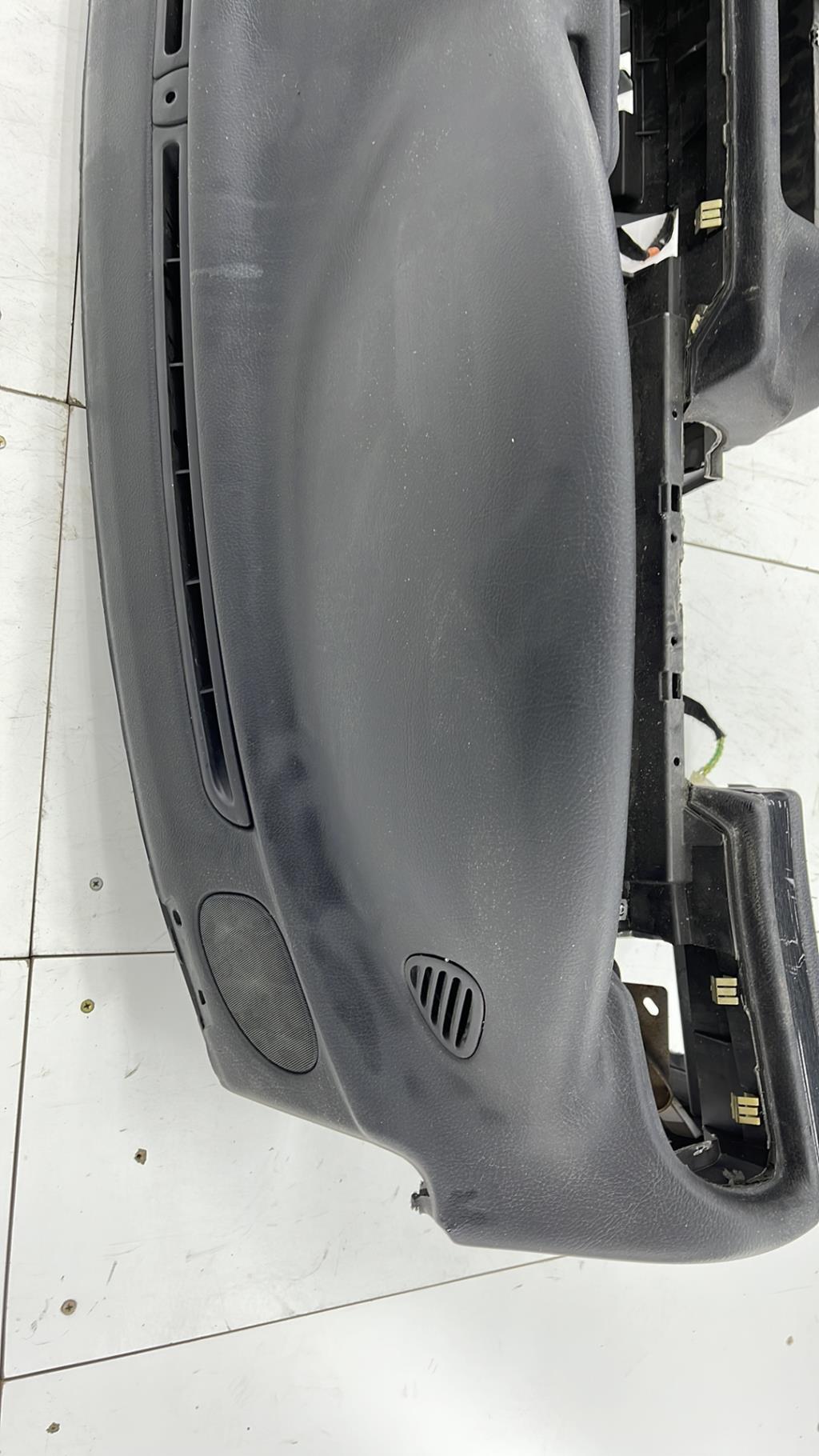 Tableau de bord PEUGEOT 406 COUPE Diesel - 1