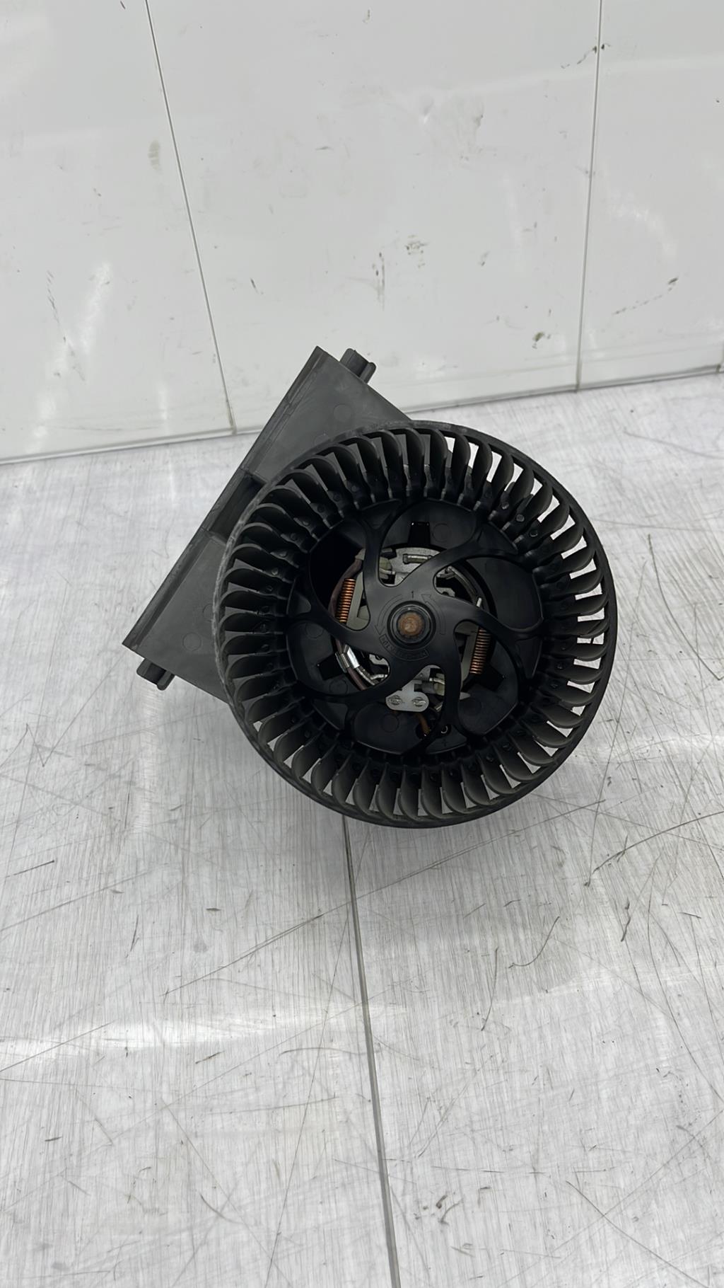 Ventola riscaldamento VOLKSWAGEN GOLF 4 Diésel - 1