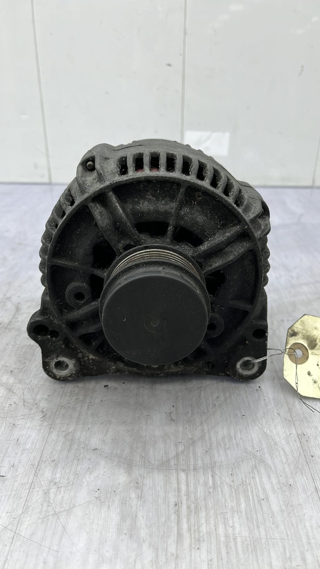 Alternatore VOLKSWAGEN PASSAT 4 PHASE 1 BREAK Diésel - 1