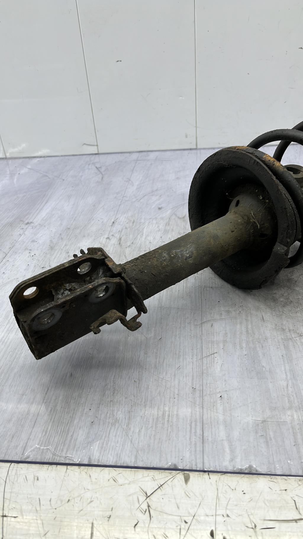 Ammortizzatore anteriore sinistro RENAULT MEGANE 1 BREAK Gasolina - 1