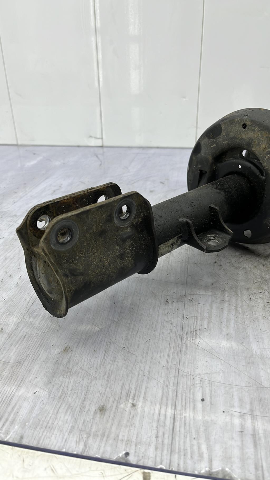 Ammortizzatore anteriore sinistro OPEL VECTRA B PHASE 2 Diésel - 1