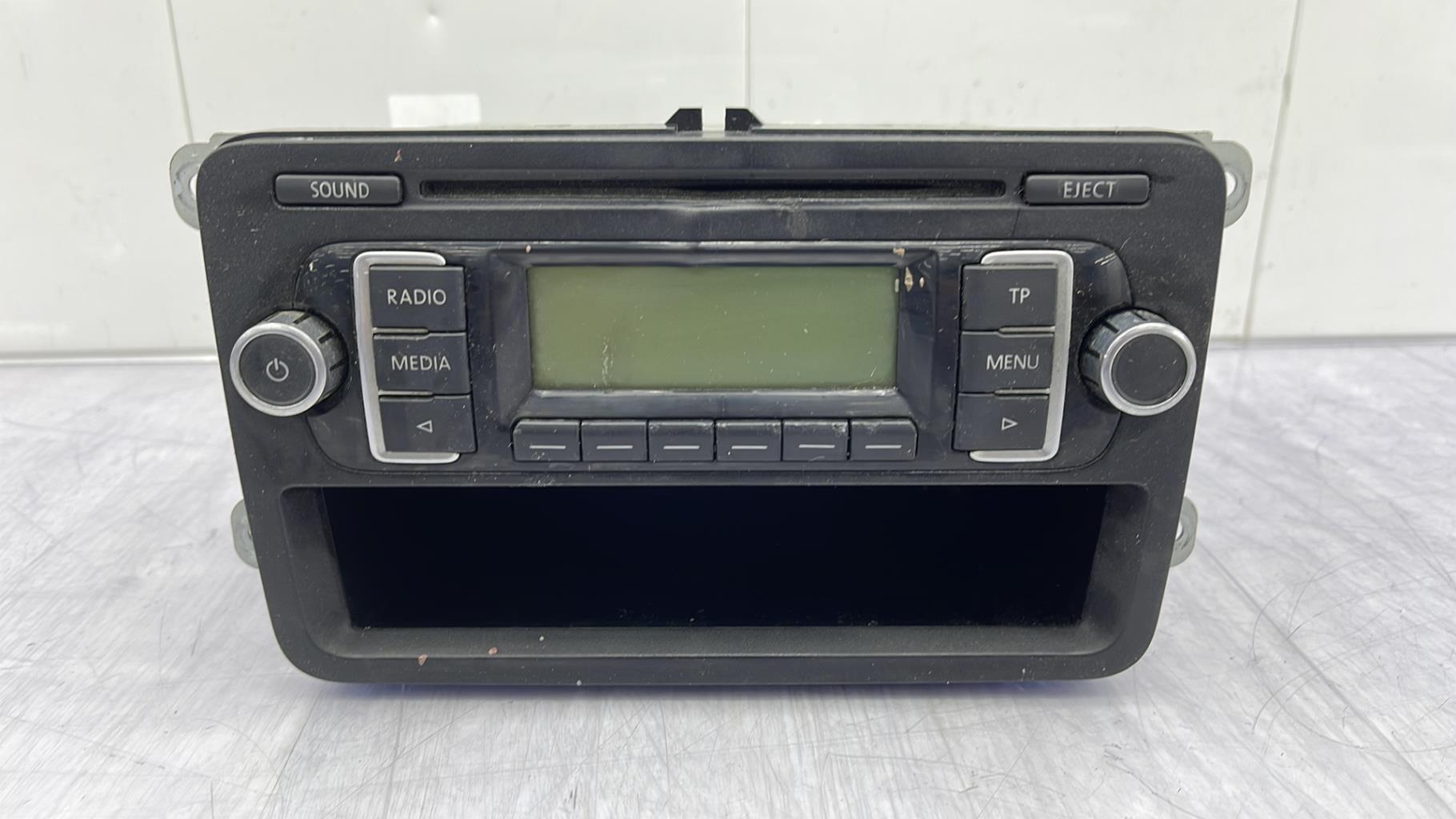 Autoradio originale VOLKSWAGEN POLO 5 PHASE 1 Gasolina - 1
