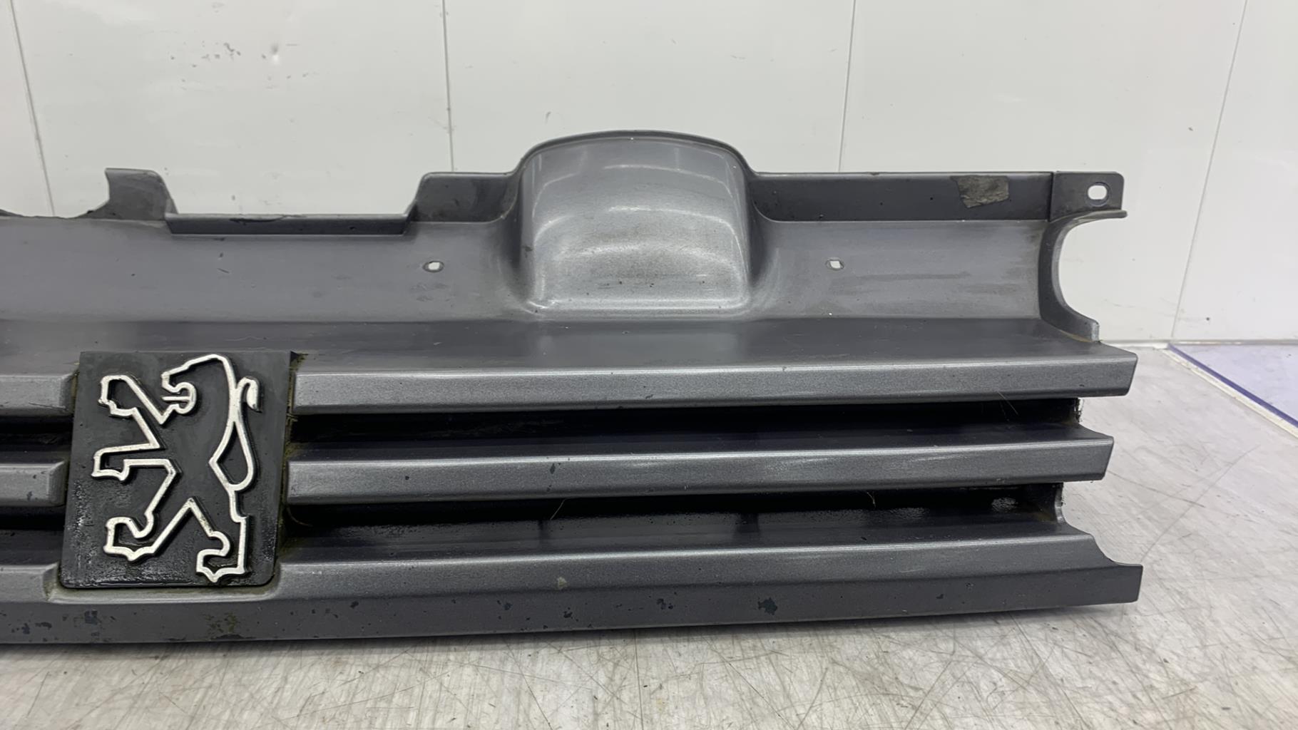 Calandre PEUGEOT 405 PHASE 1 Diesel - 1
