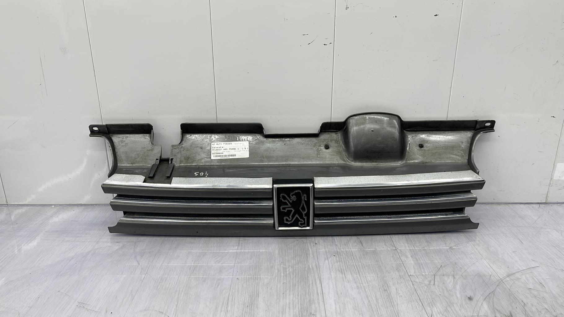 Calandre PEUGEOT 405 PHASE 1 Essence - 1