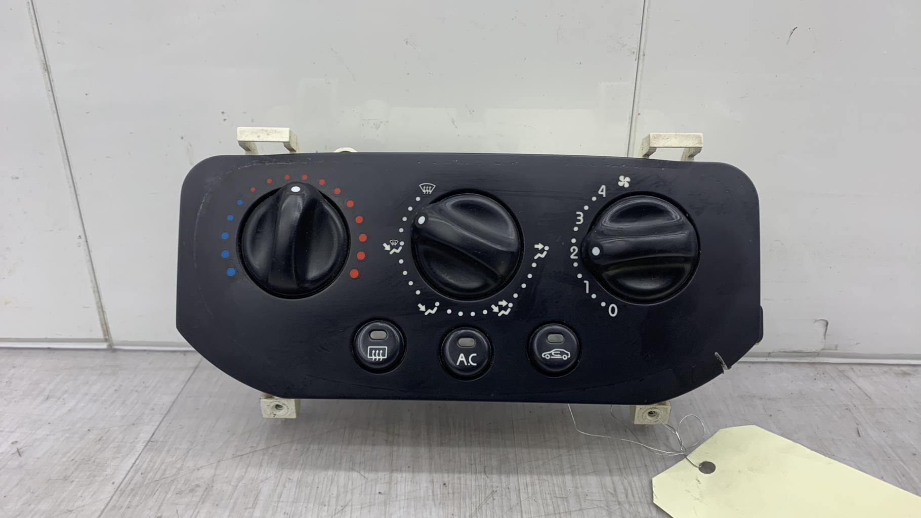 Commande chauffage RENAULT CLIO 2 PHASE 1 Diesel - 1
