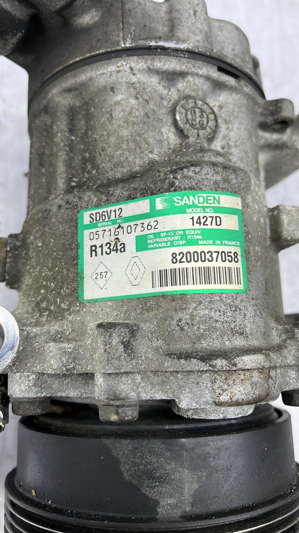 Compresseur clim RENAULT CLIO 2 PHASE 2 Essence - 1