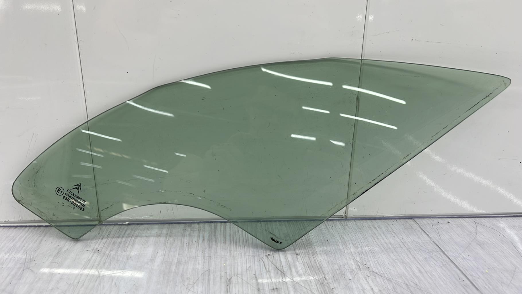 Custode avant gauche (porte) CITROEN C3 1 PHASE 1 Diesel - 1