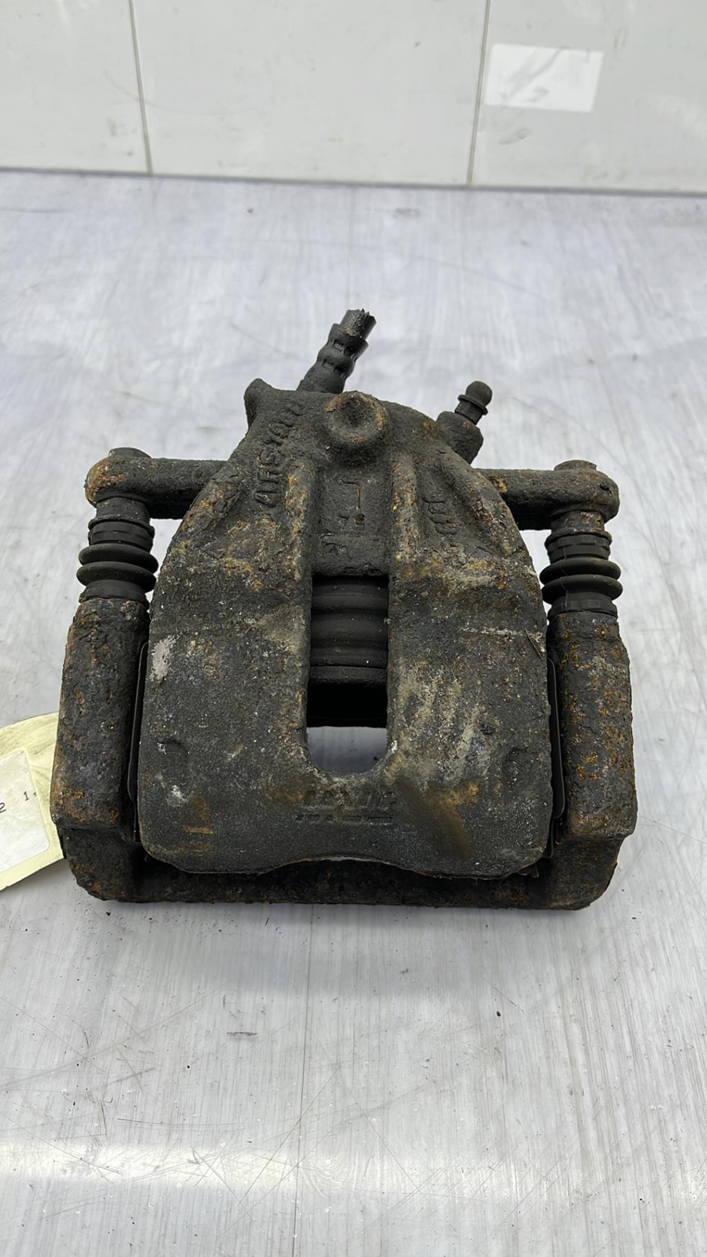 Pinza freni anteriore sinistra RENAULT CLIO 3 PHASE 2 Diésel - 1