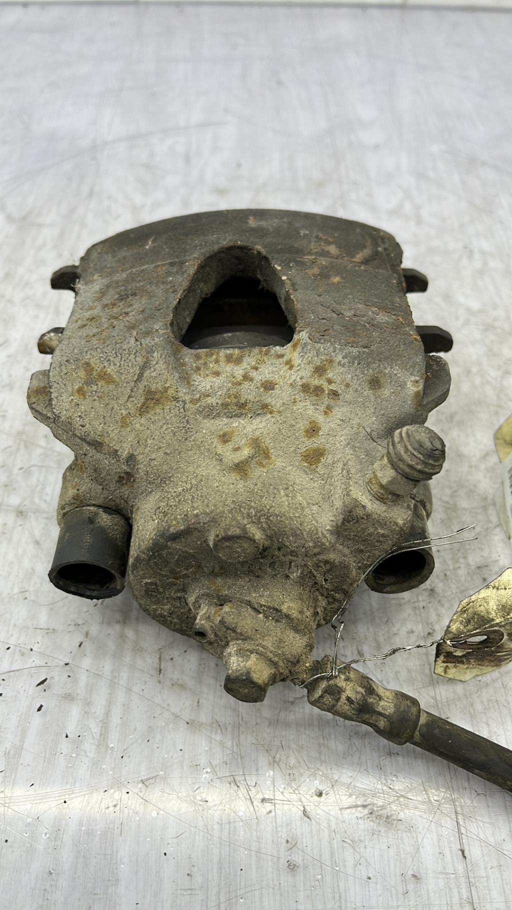 Pinza freni anteriore sinistra VOLKSWAGEN GOLF 4 Gasolina - 1