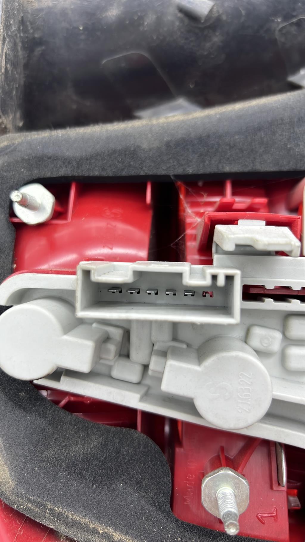 Fanale posteriore principale destro (luci) BMW SERIE 3 E90 PHASE 1 Diésel - 1