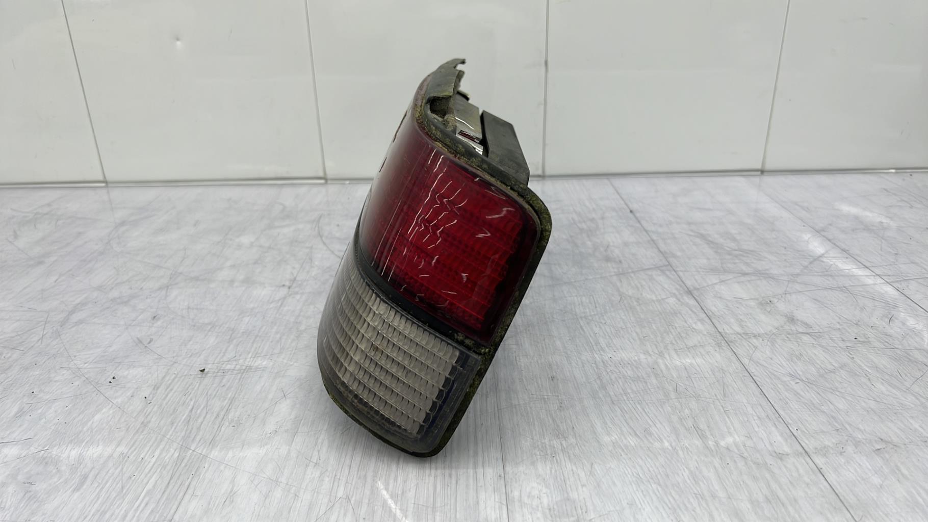 Fanale posteriore principale destro (luci) PEUGEOT 405 PHASE 1 Gasolina - 1