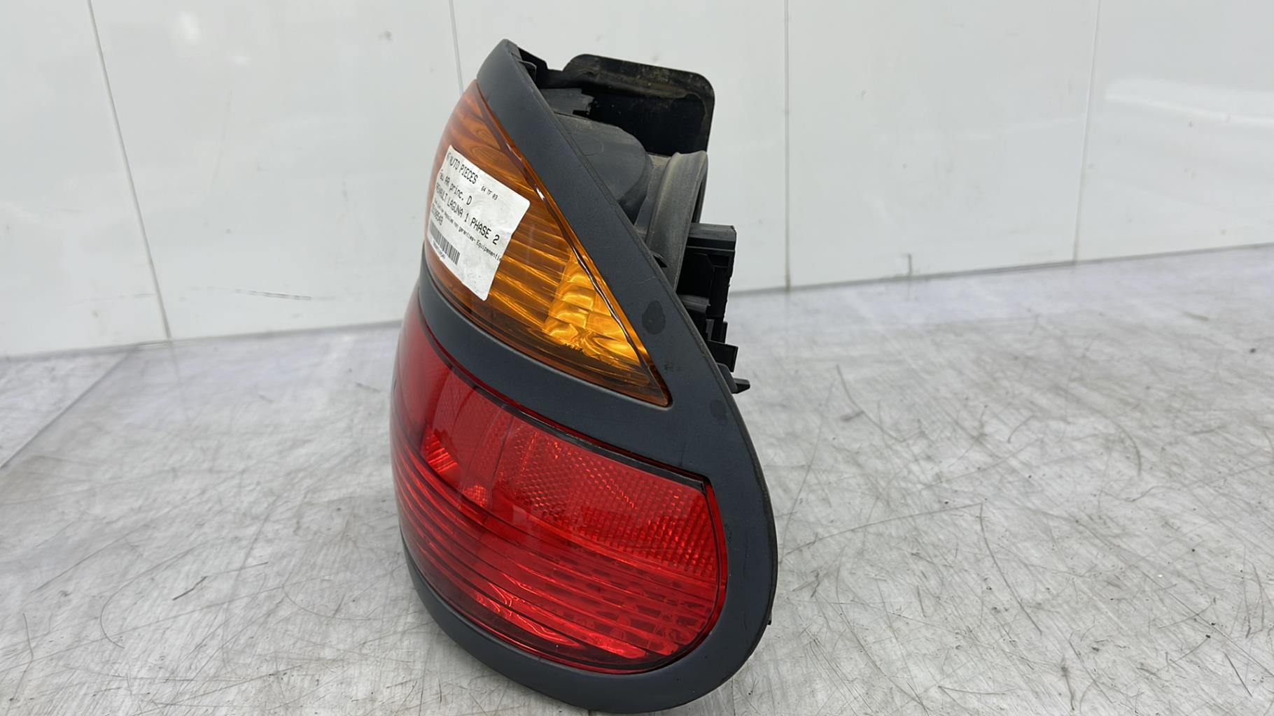 Fanale posteriore principale destro (luci) RENAULT LAGUNA 1 PHASE 2 Diésel - 1