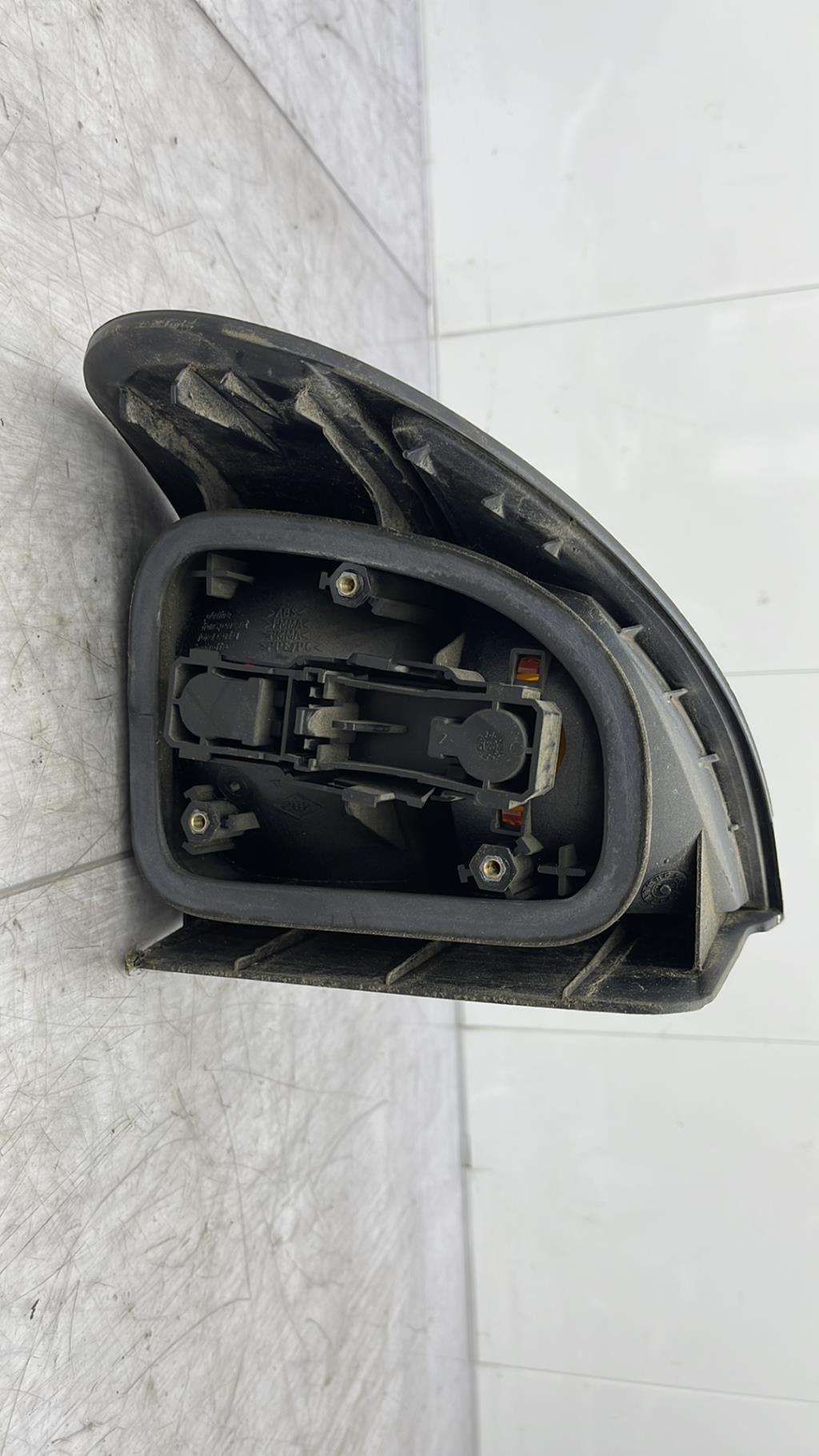 Fanale posteriore principale destro (luci) RENAULT LAGUNA 1 PHASE 1 Gasolina - 1