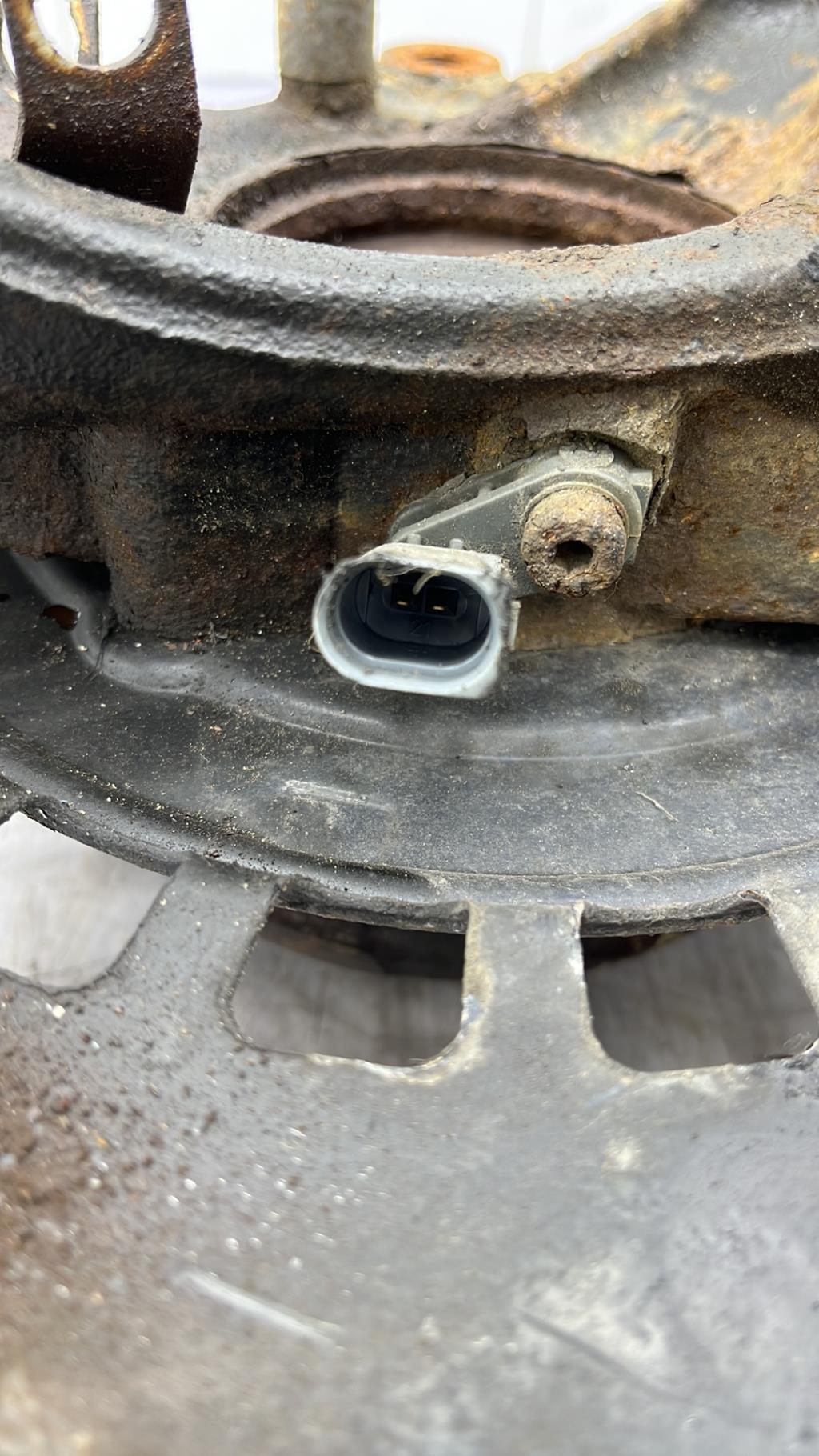 Fusee arriere gauche PORSCHE CAYENNE 1 PHASE 1 Essence - 1