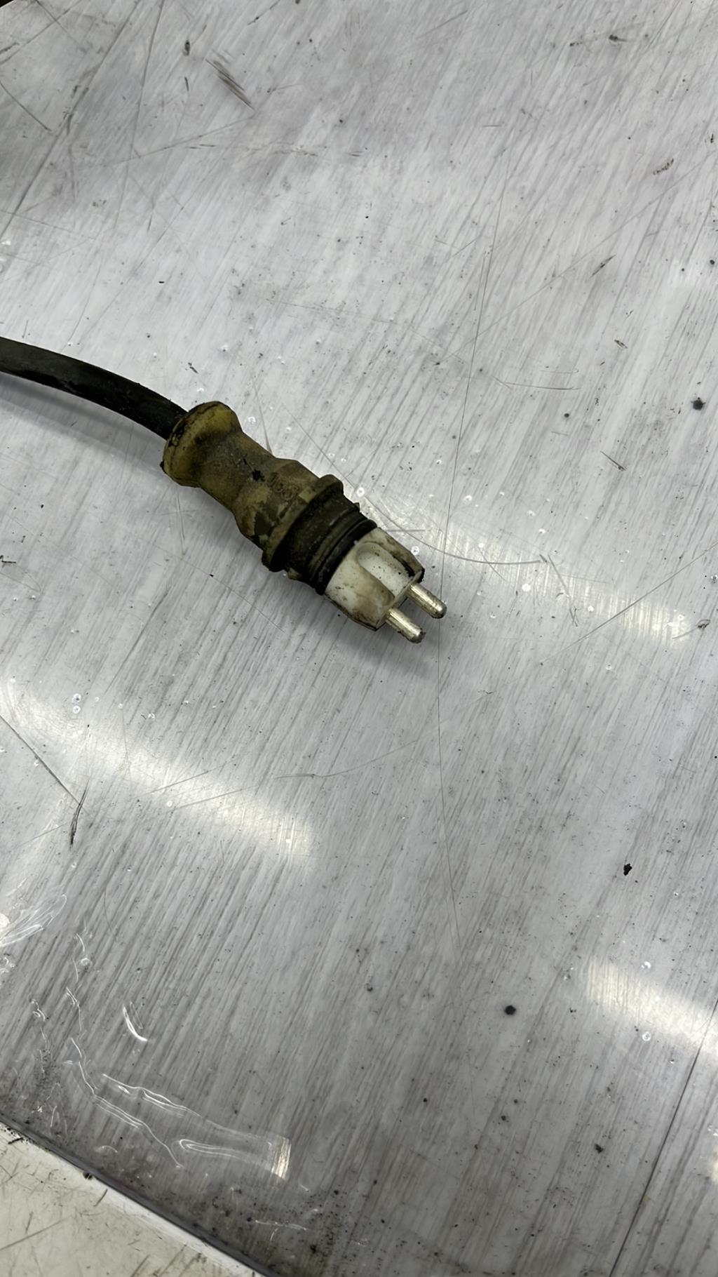 Fusee avant droit RENAULT TWINGO 1 PHASE 2 Essence - 1