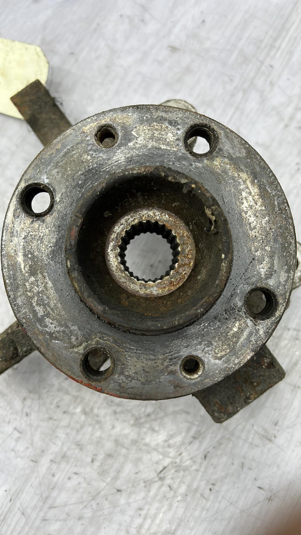 Fusee avant droit RENAULT CLIO 3 PHASE 1 Diesel - 1