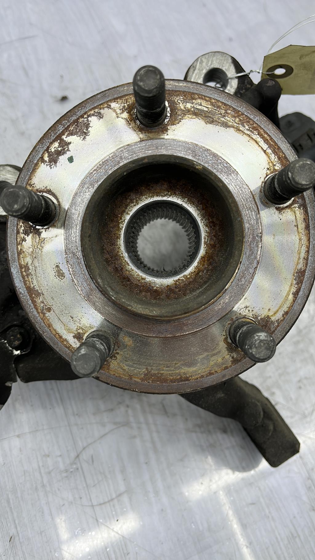 Fusee avant gauche FORD MONDEO 3 PHASE 1 Diesel - 1