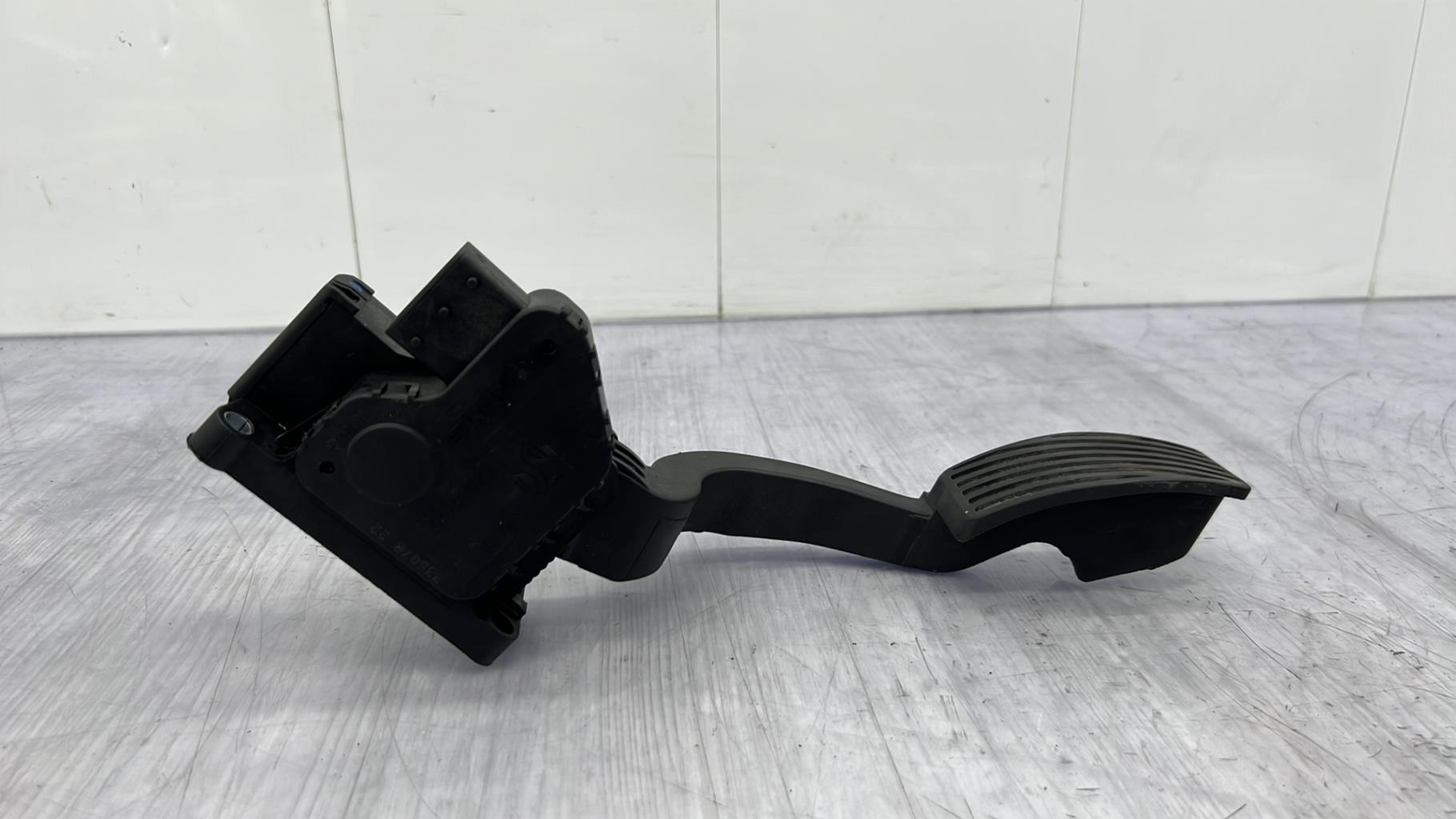 Pedale acceleratore FIAT GRANDE PUNTO Diésel - 1